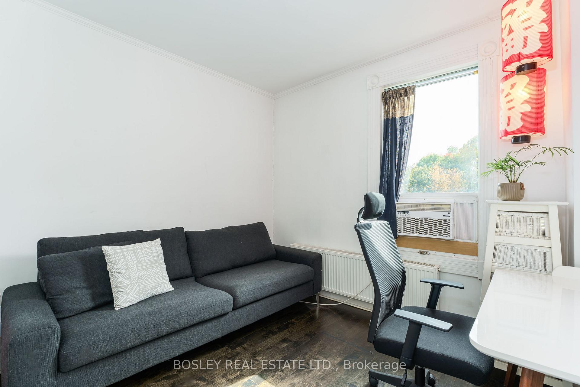 Photo 24 of 45 Shannon Street, Toronto, Trinity-Bellwoods — HOMEH