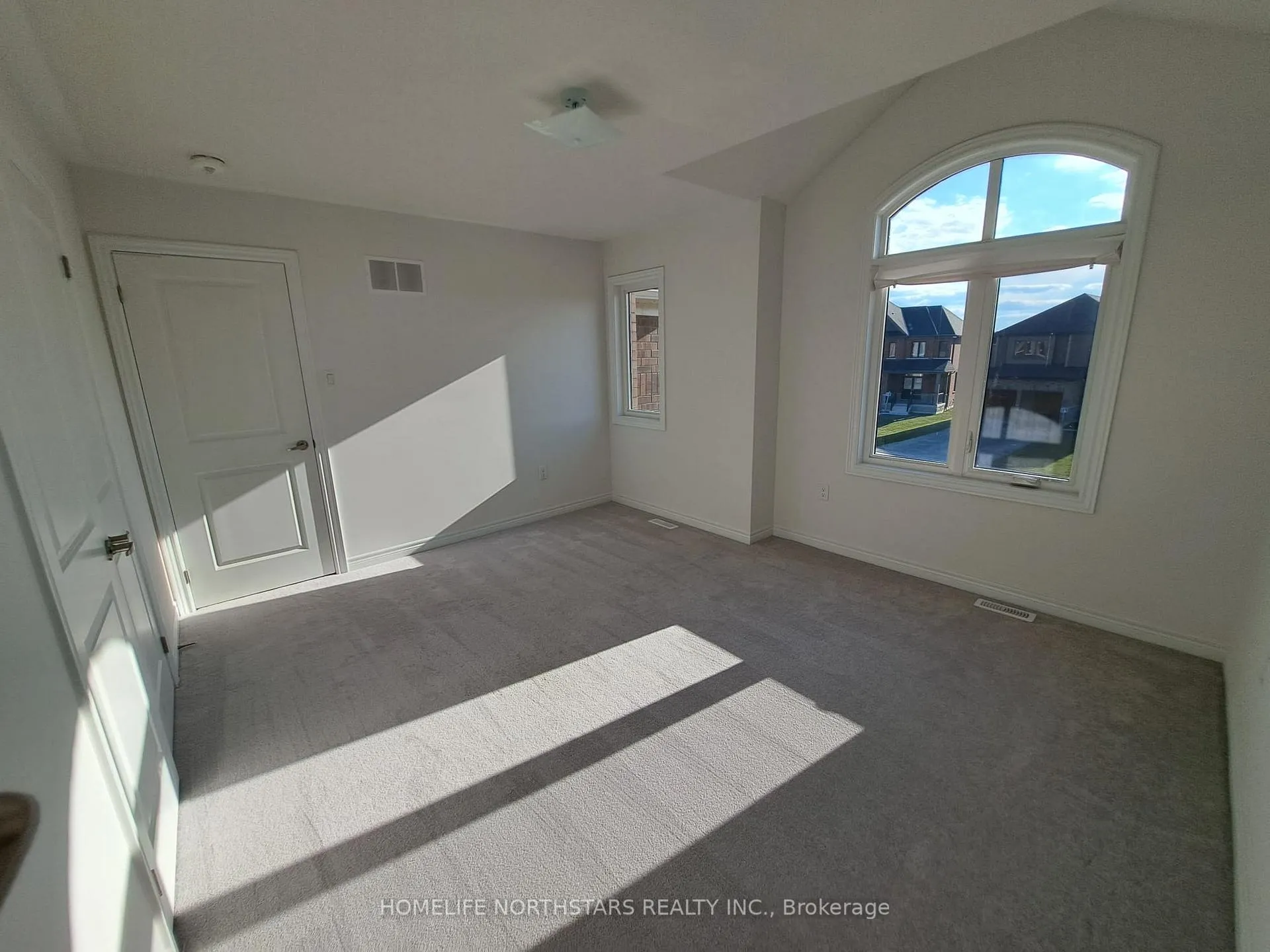 Photo 40 of 53 Wakefield Boulevard, Essa, Angus — HOMEH