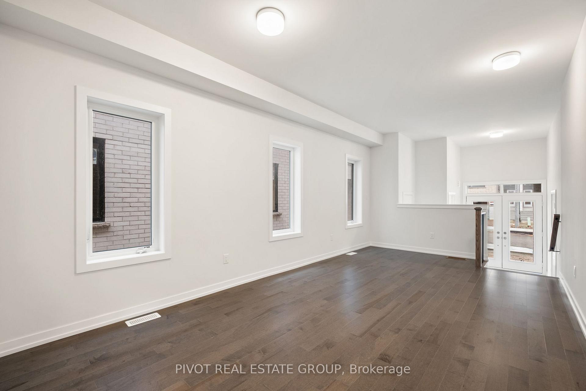 Photo 7 of 85 Danielle Moore Circle, Scarborough, Bendale — HOMEH