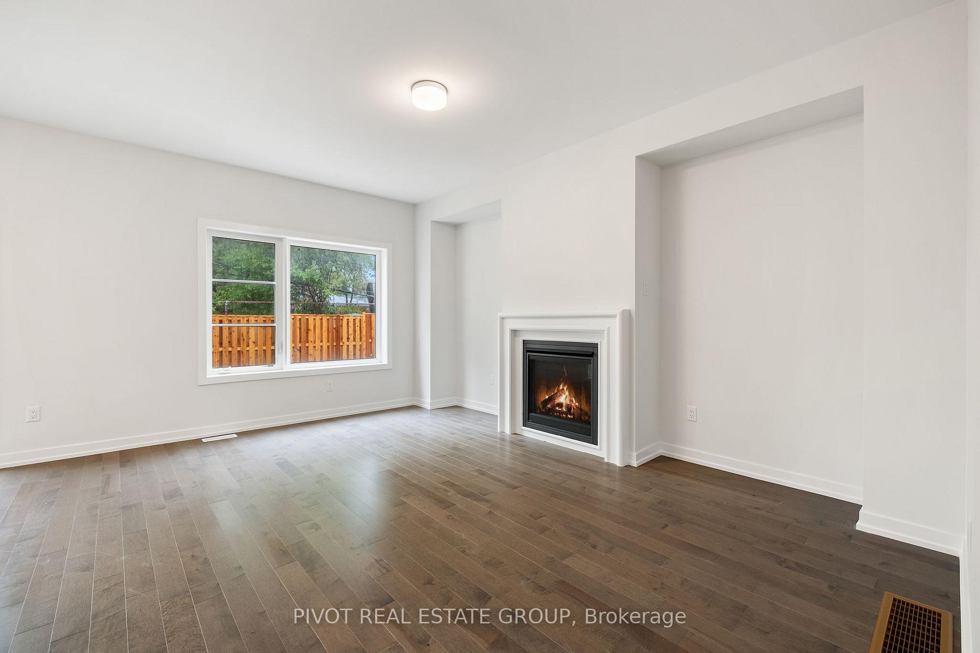 Photo 10 of 85 Danielle Moore Circle, Scarborough, Bendale — HOMEH