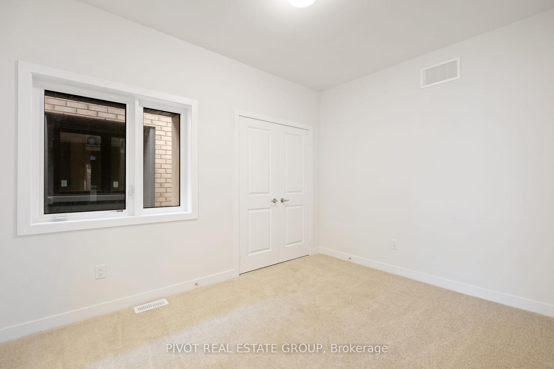 Photo 37 of 85 Danielle Moore Circle, Scarborough, Bendale — HOMEH