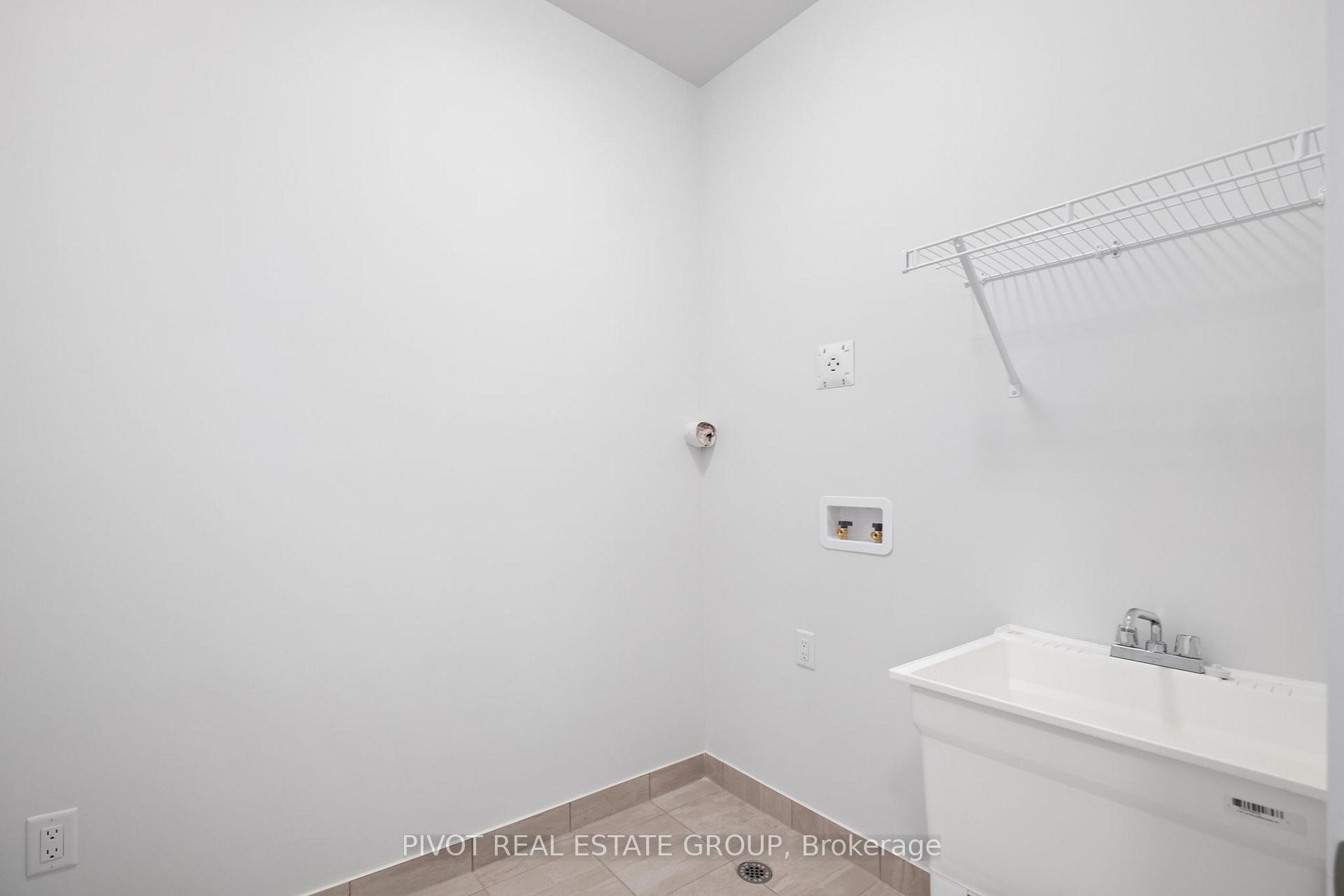 Photo 38 of 85 Danielle Moore Circle, Scarborough, Bendale — HOMEH
