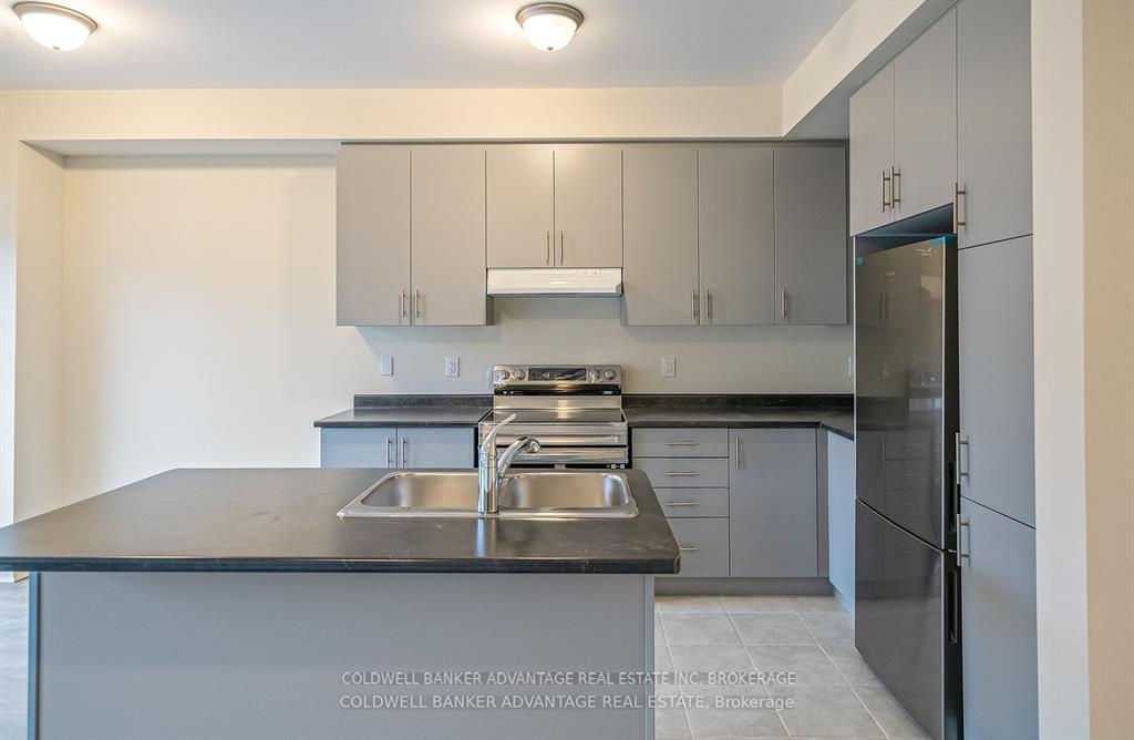 Photo 10 of 75 Sapphire Way, Thorold, Rolling Meadows — HOMEH