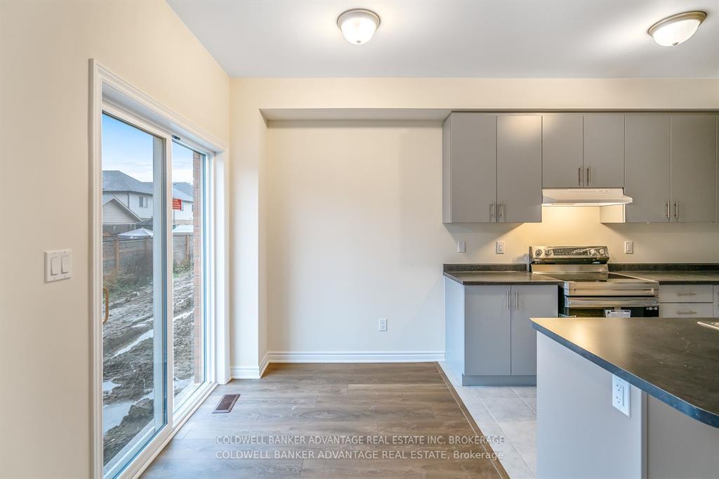 Photo 13 of 75 Sapphire Way, Thorold, Rolling Meadows — HOMEH