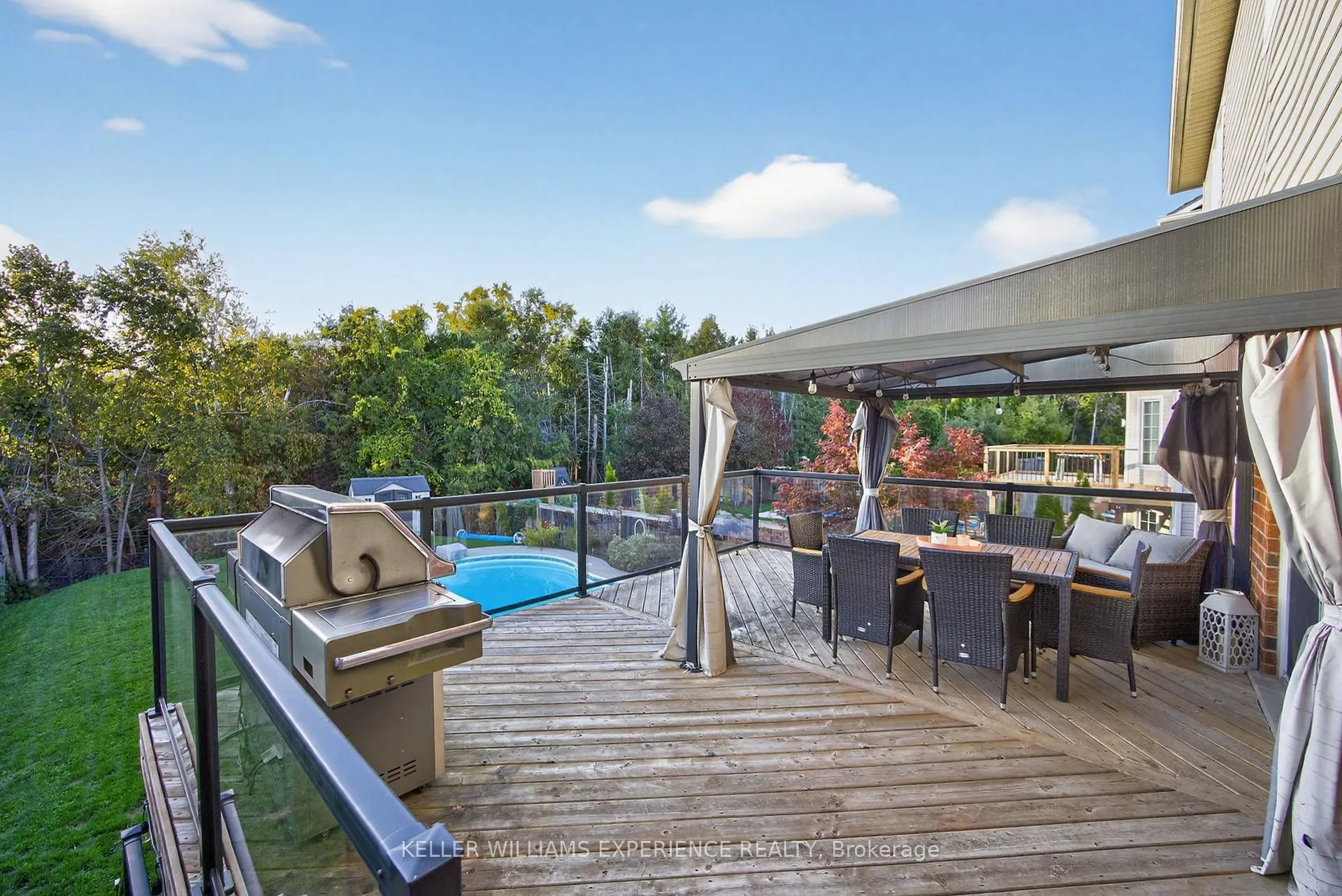 Photo 28 of 50 Regalia Way, Barrie, Innis-Shore — HOMEH