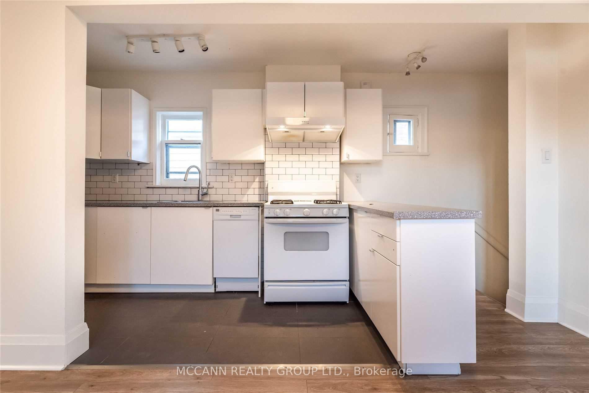 Photo 3 of Unit 2nd Fl, 178 Atlas Avenue, Toronto, Oakwood Village — HOMEH