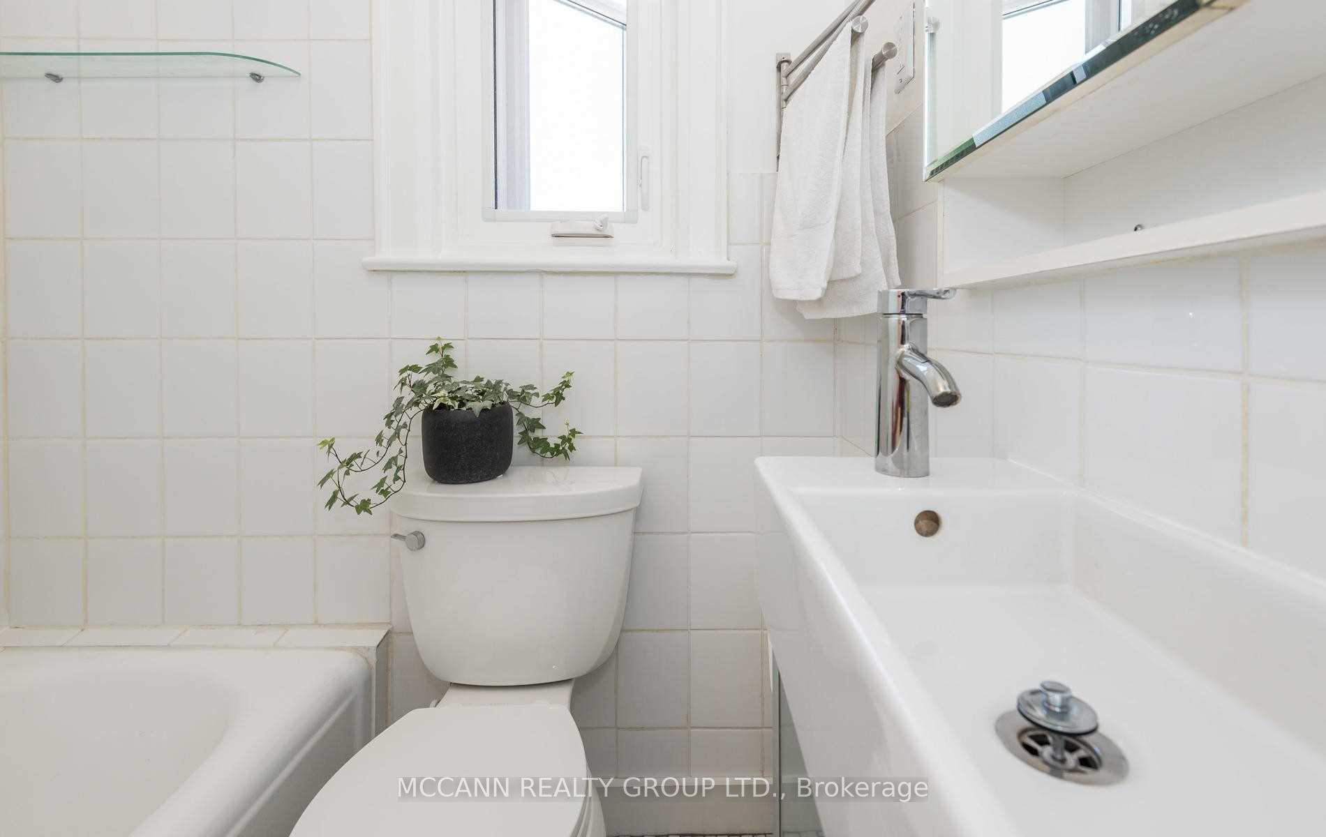 Photo 13 of Unit 2nd Fl, 178 Atlas Avenue, Toronto, Oakwood Village — HOMEH