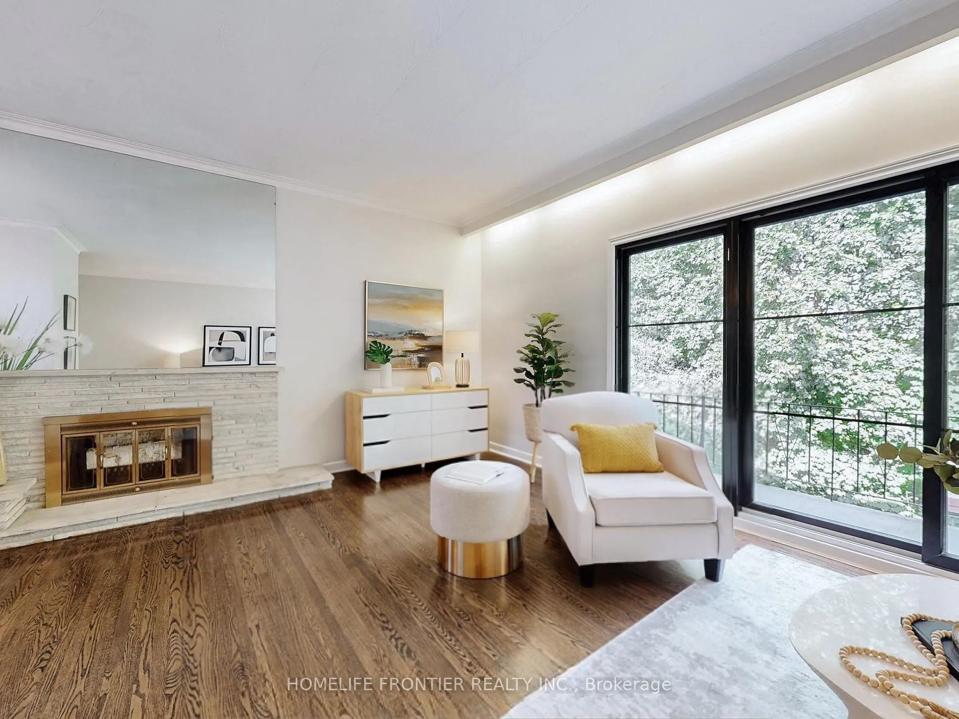 Photo 5 of Unit Upper, 52 Landfair Crescent, Scarborough, Woburn — HOMEH