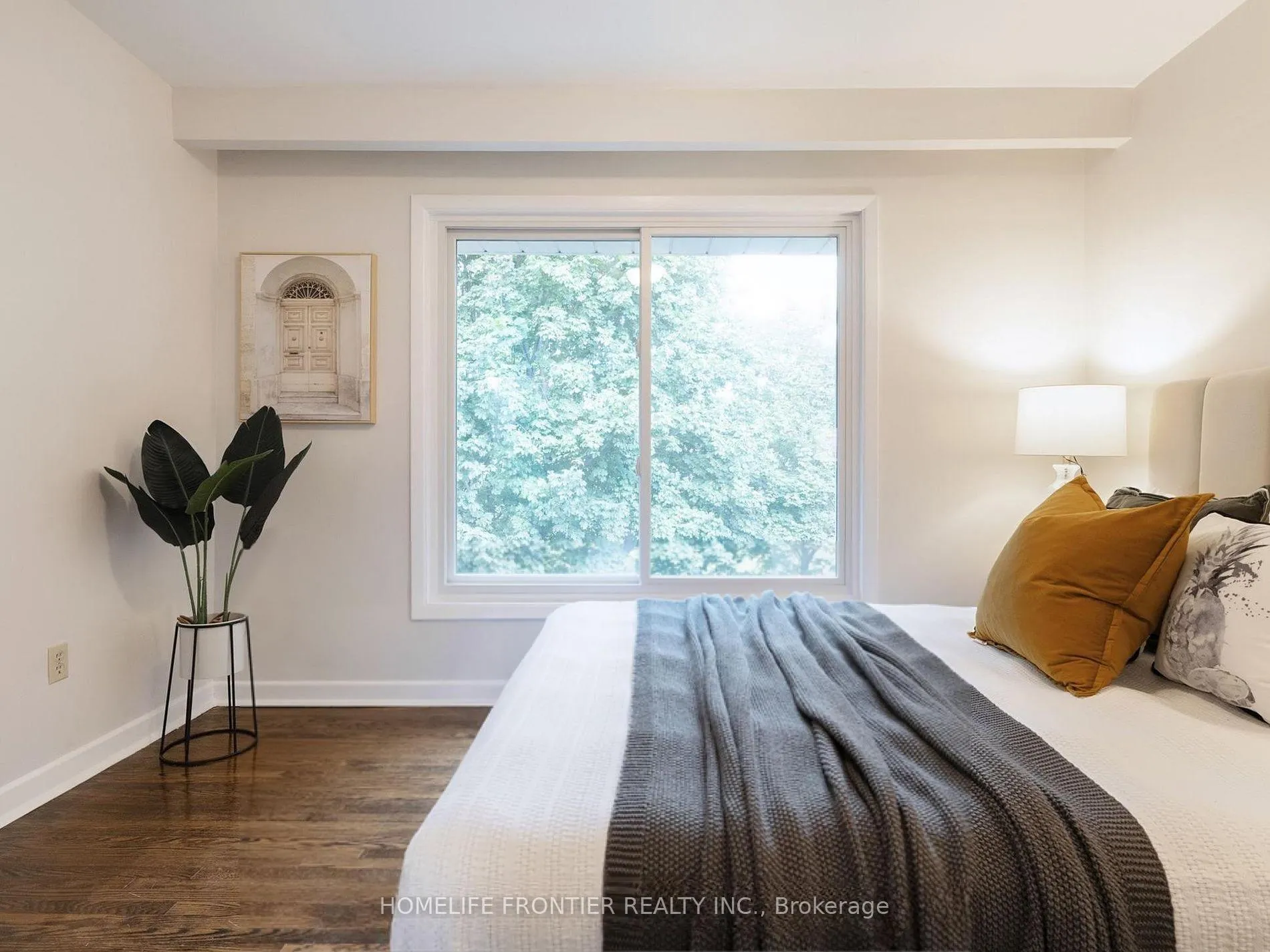 Photo 15 of Unit Upper, 52 Landfair Crescent, Scarborough, Woburn — HOMEH
