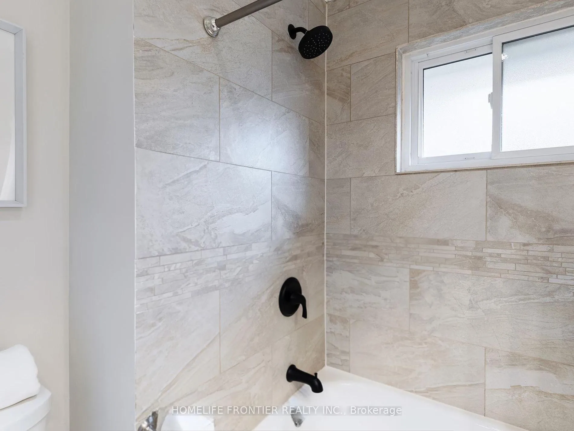 Photo 22 of Unit Upper, 52 Landfair Crescent, Scarborough, Woburn — HOMEH