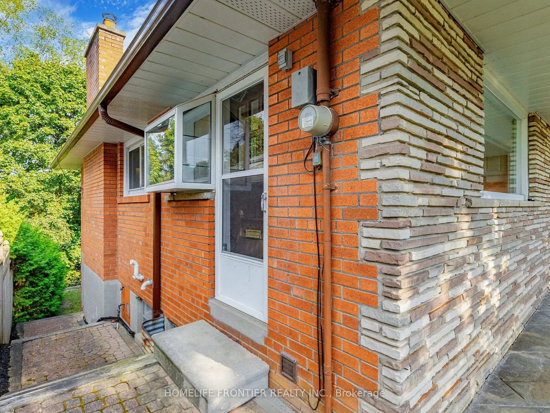 Photo 26 of Unit Upper, 52 Landfair Crescent, Scarborough, Woburn — HOMEH