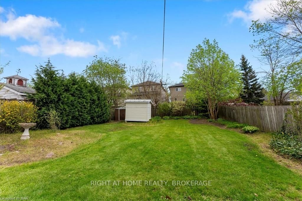 Photo 32 of 62 Whyte Avenue N, Thorold, Thorold Downtown — HOMEH