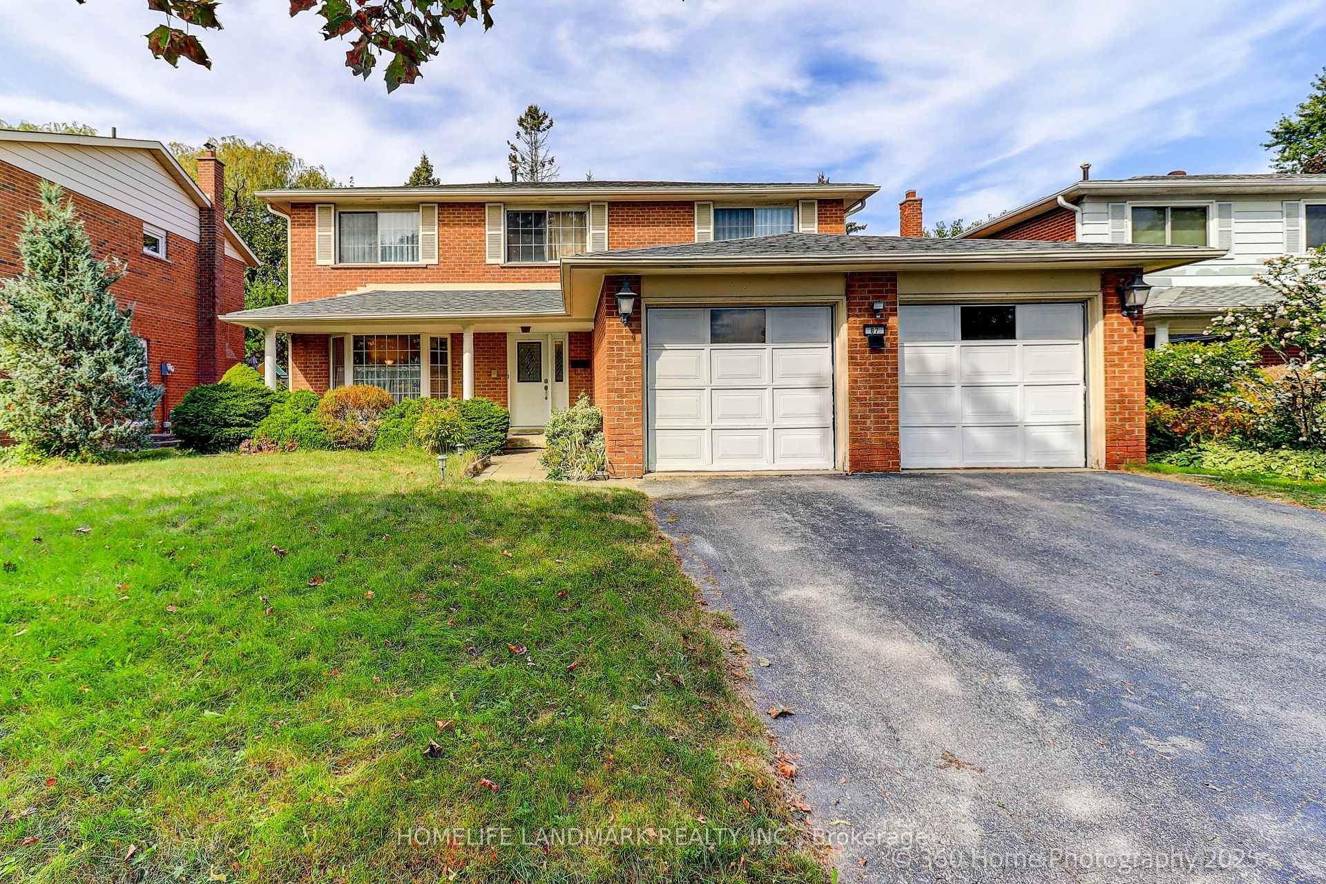 Front of 87 Silversted Drive N