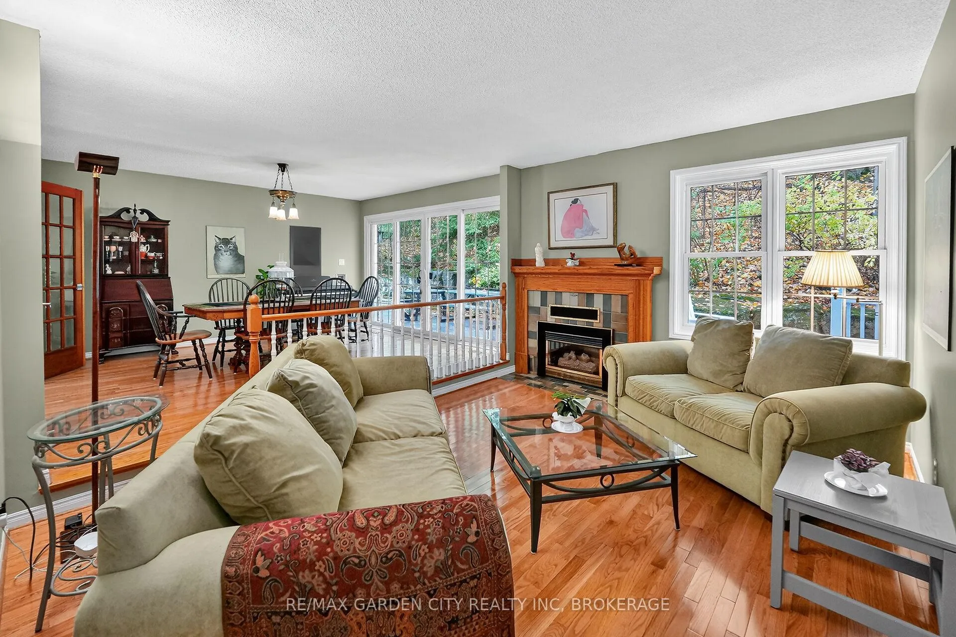 Photo 6 of 39 Orchard Parkway, Grimsby, Grimsby East — HOMEH