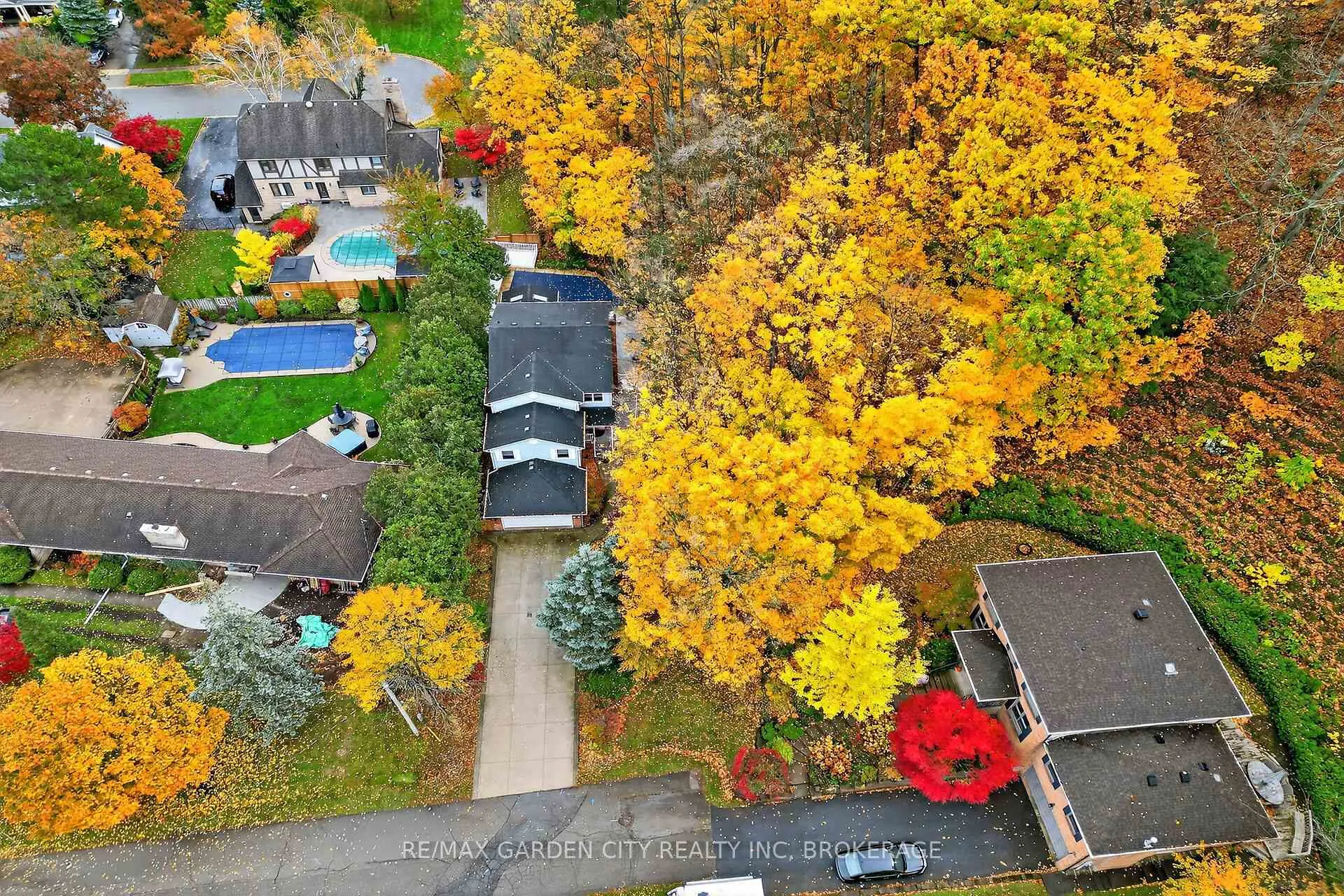Photo 45 of 39 Orchard Parkway, Grimsby, Grimsby East — HOMEH
