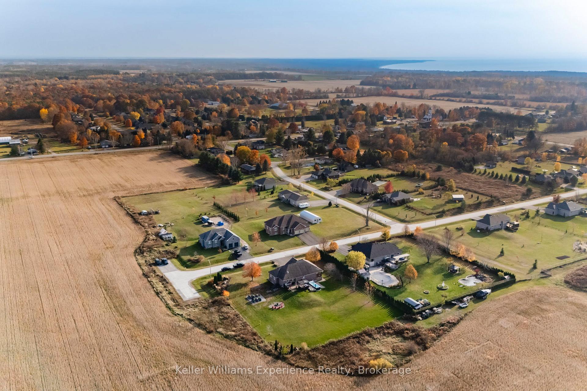 Photo 31 of 54 Asselin Drive, Tiny, Rural Tiny — HOMEH