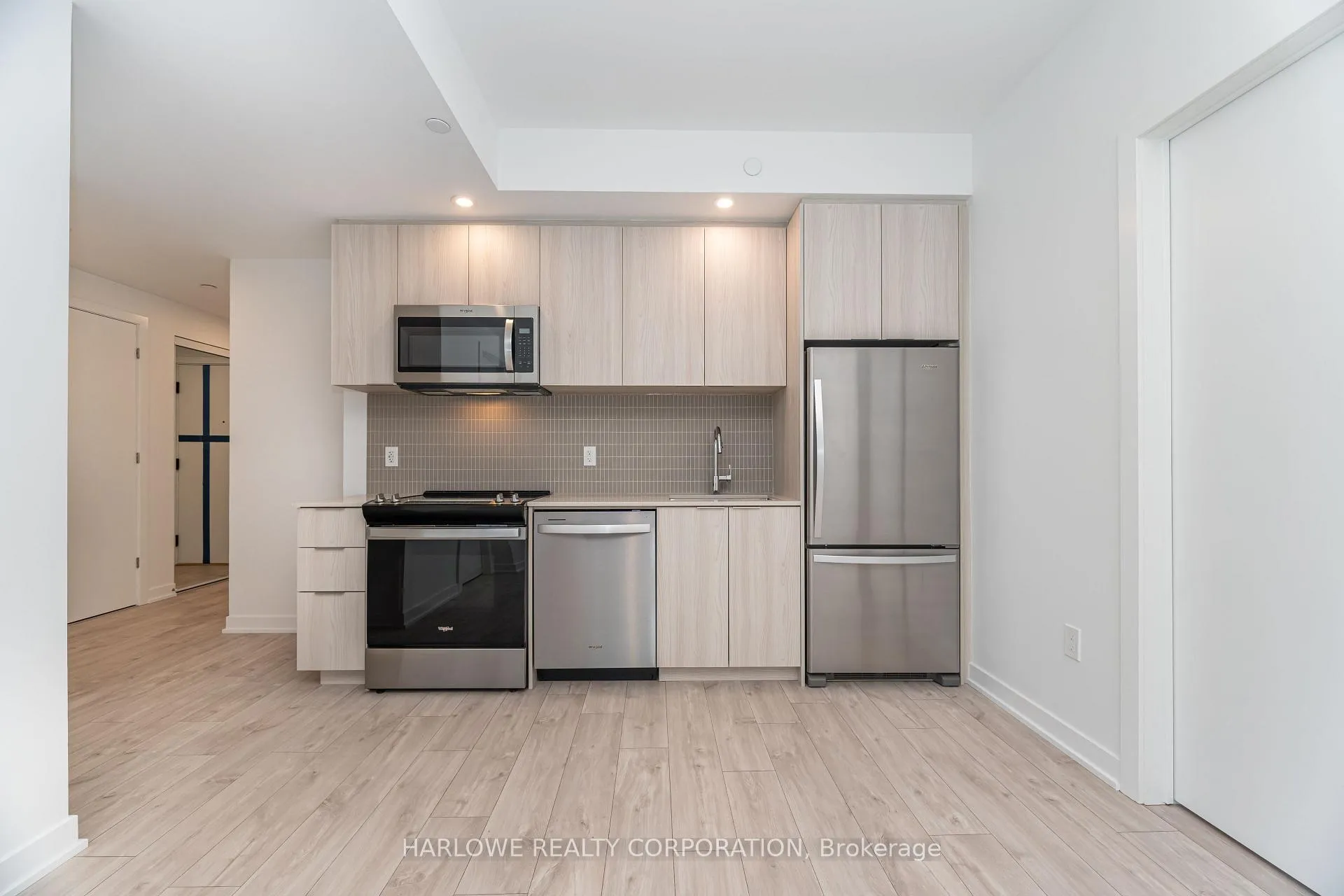 Photo 10 of Unit 303, 720 Whitlock Avenue, Milton, Cobban — HOMEH