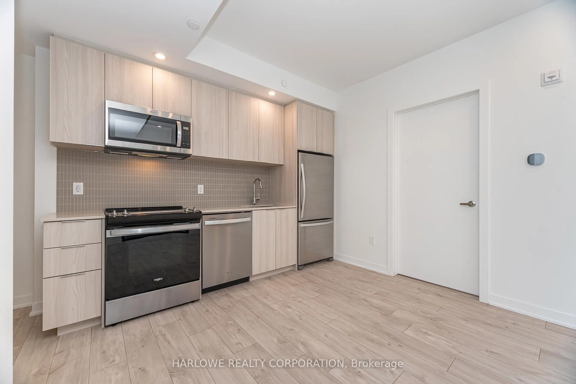 Photo 11 of Unit 303, 720 Whitlock Avenue, Milton, Cobban — HOMEH