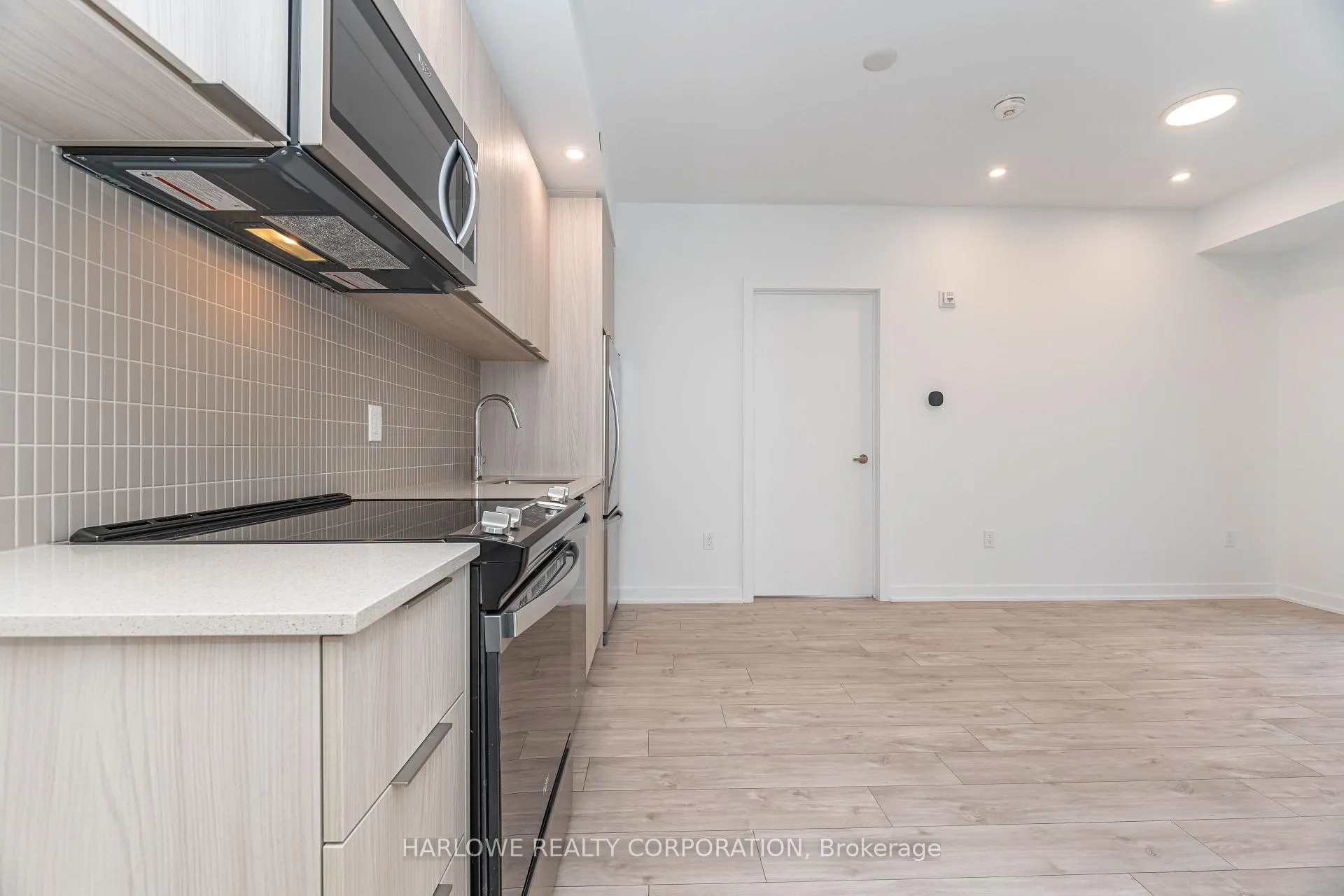 Photo 12 of Unit 303, 720 Whitlock Avenue, Milton, Cobban — HOMEH