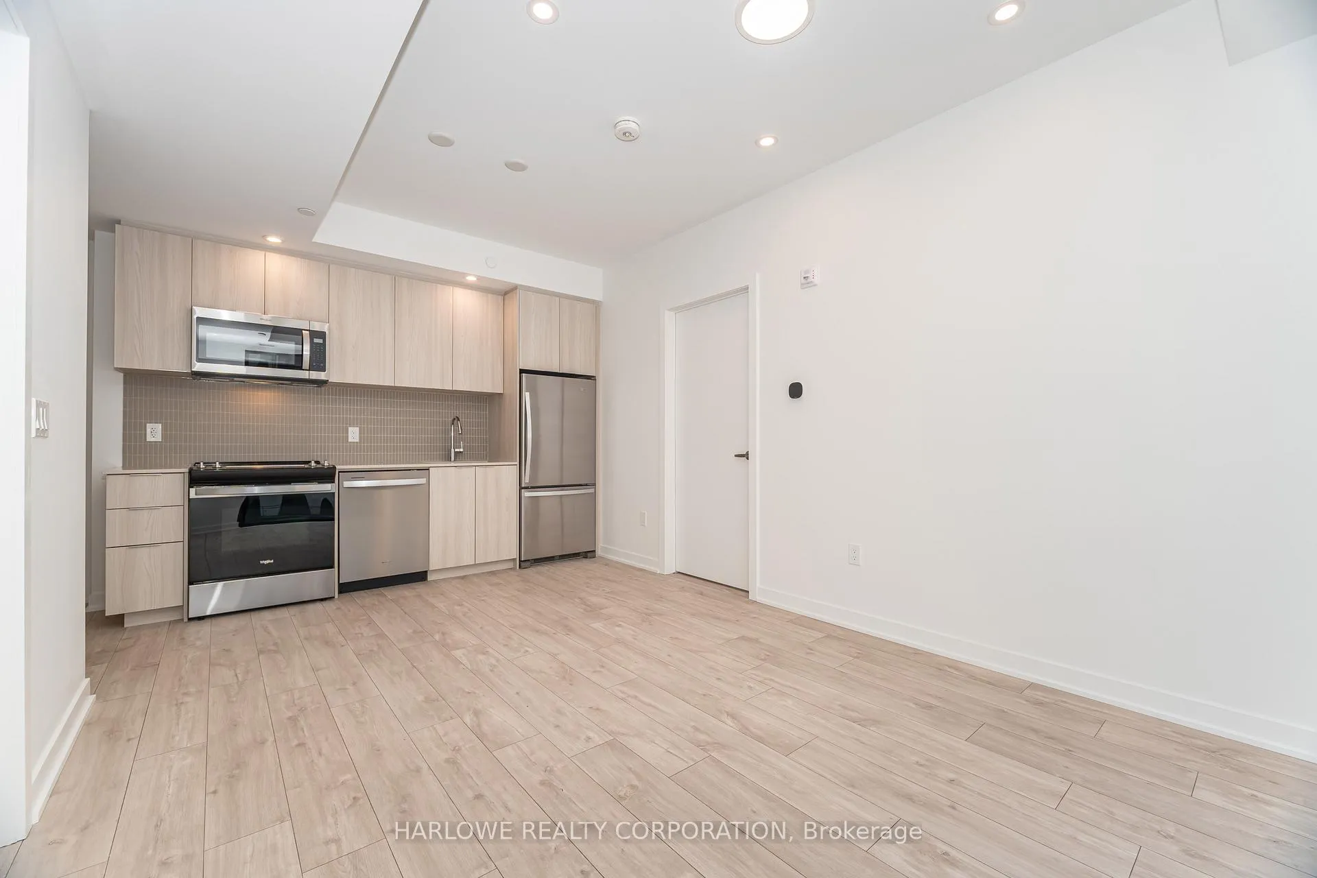 Photo 14 of Unit 303, 720 Whitlock Avenue, Milton, Cobban — HOMEH