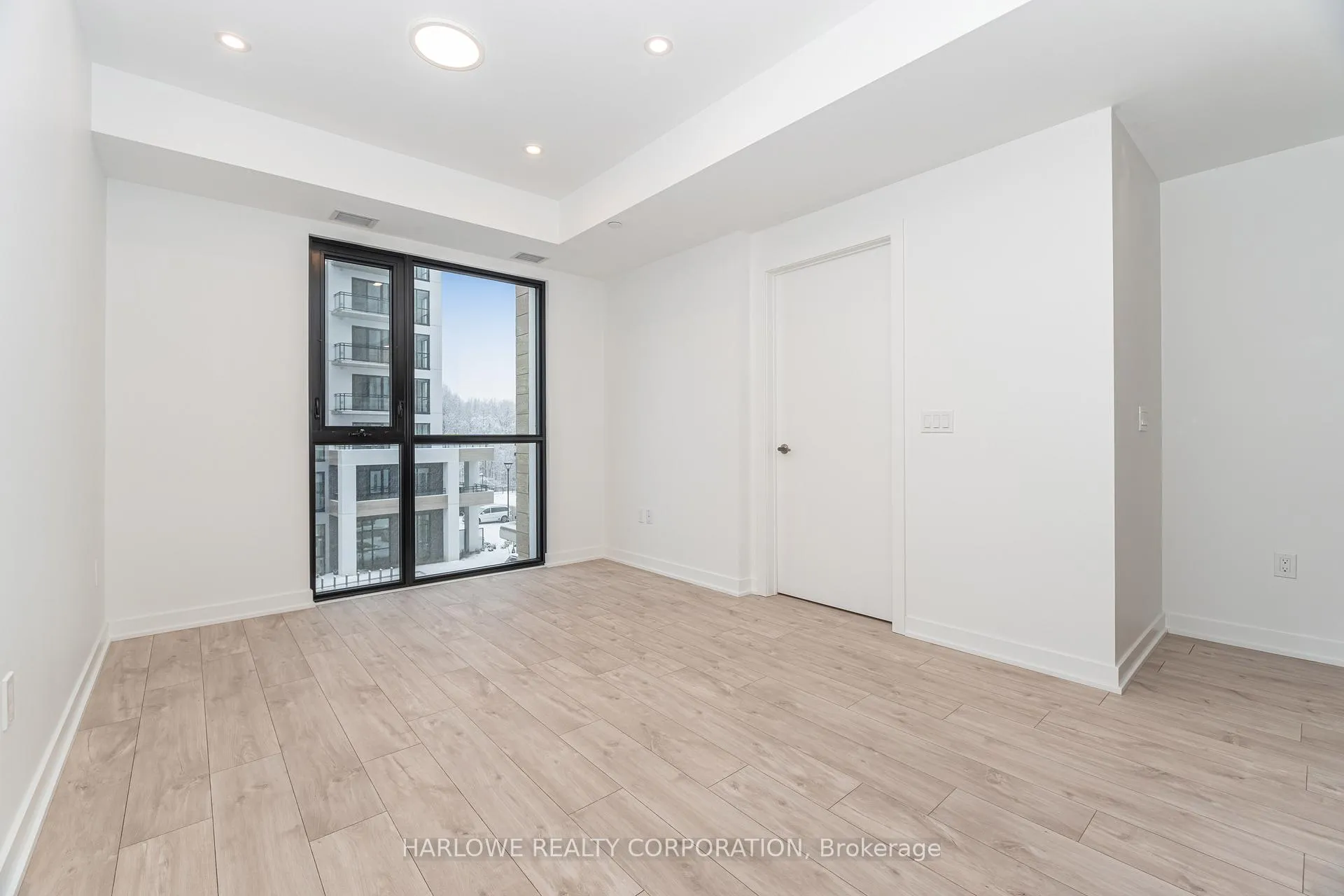 Photo 18 of Unit 303, 720 Whitlock Avenue, Milton, Cobban — HOMEH