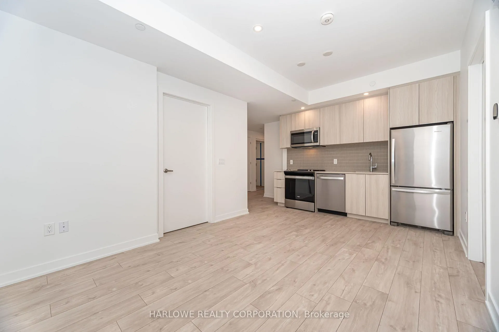 Photo 19 of Unit 303, 720 Whitlock Avenue, Milton, Cobban — HOMEH