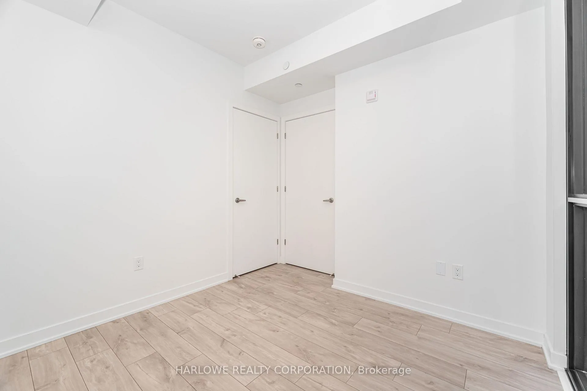 Photo 23 of Unit 303, 720 Whitlock Avenue, Milton, Cobban — HOMEH