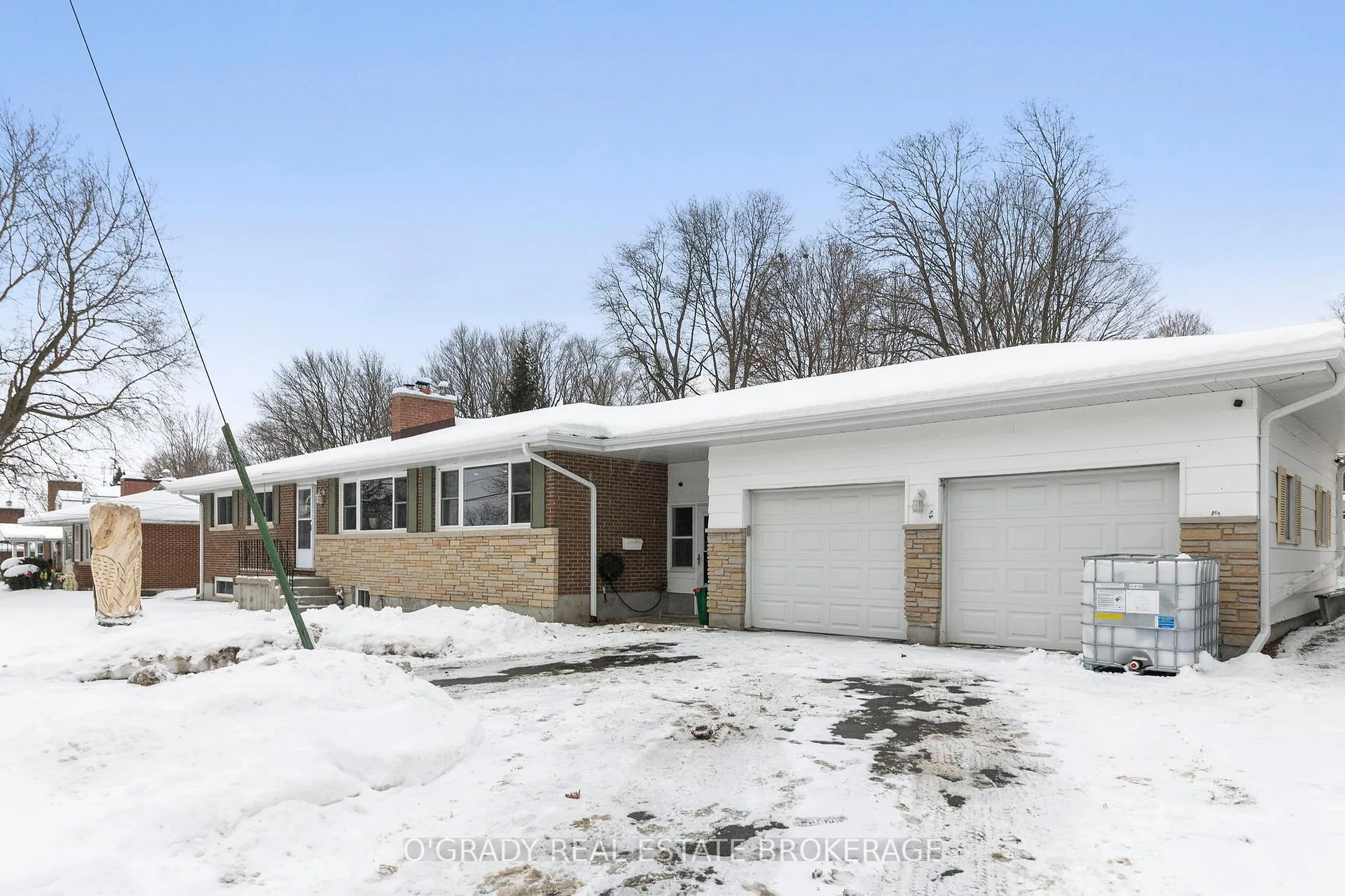 Photo 2 of 3 Davison Avenue, Brockville — HOMEH