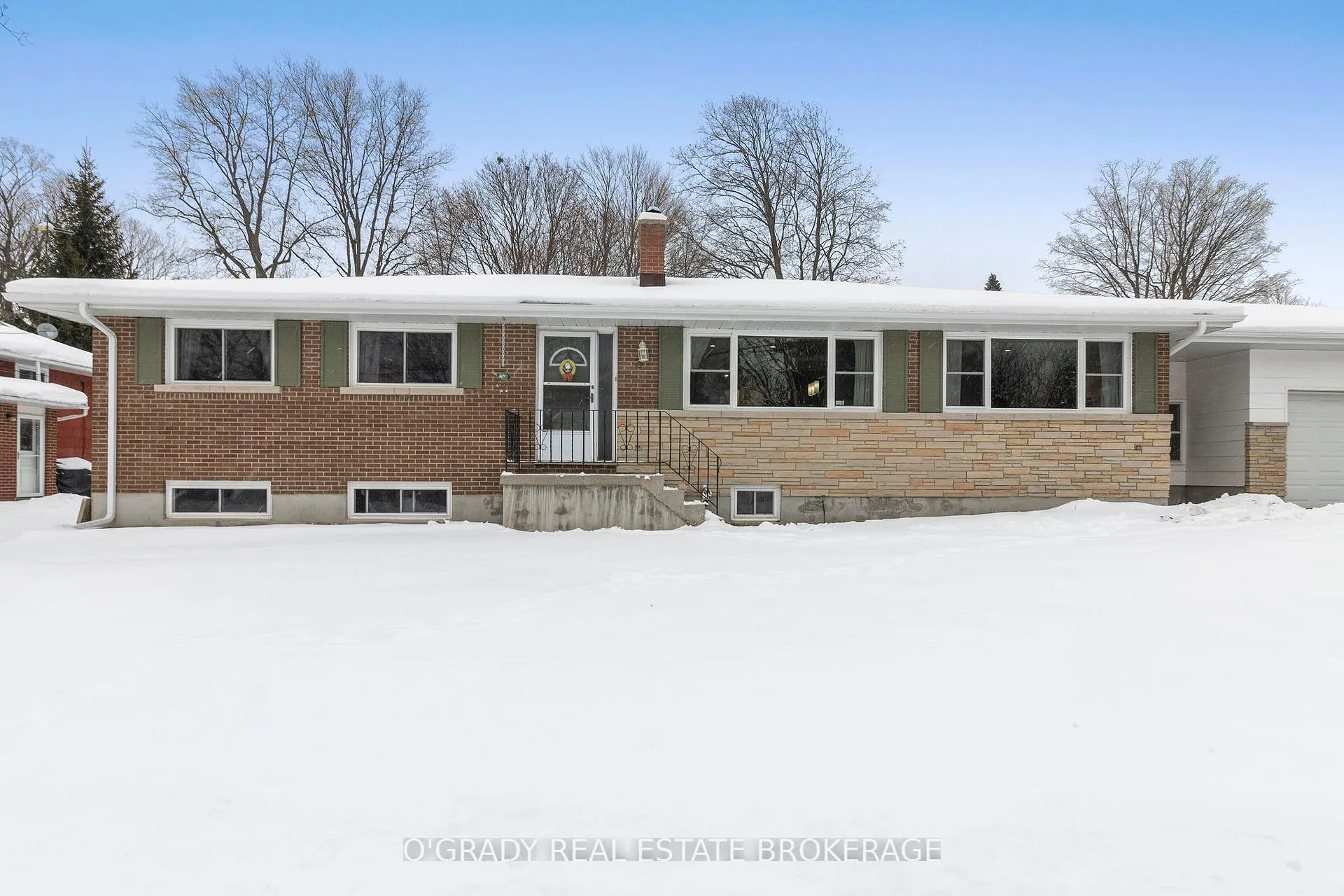Photo 9 of 3 Davison Avenue, Brockville — HOMEH