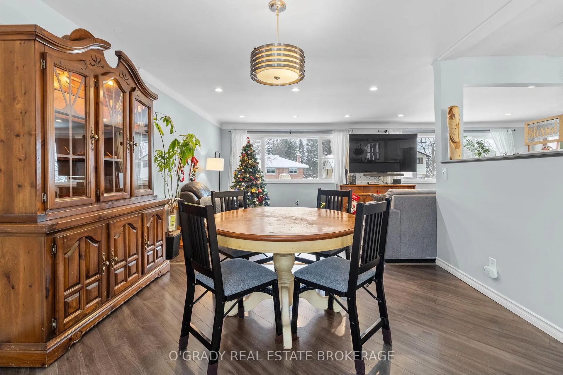 Photo 20 of 3 Davison Avenue, Brockville — HOMEH