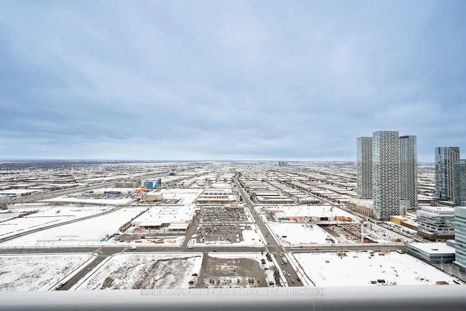 Photo 15 of Unit 4303, 8 Interchange Way, Vaughan, Vaughan Corporate Centre — HOMEH