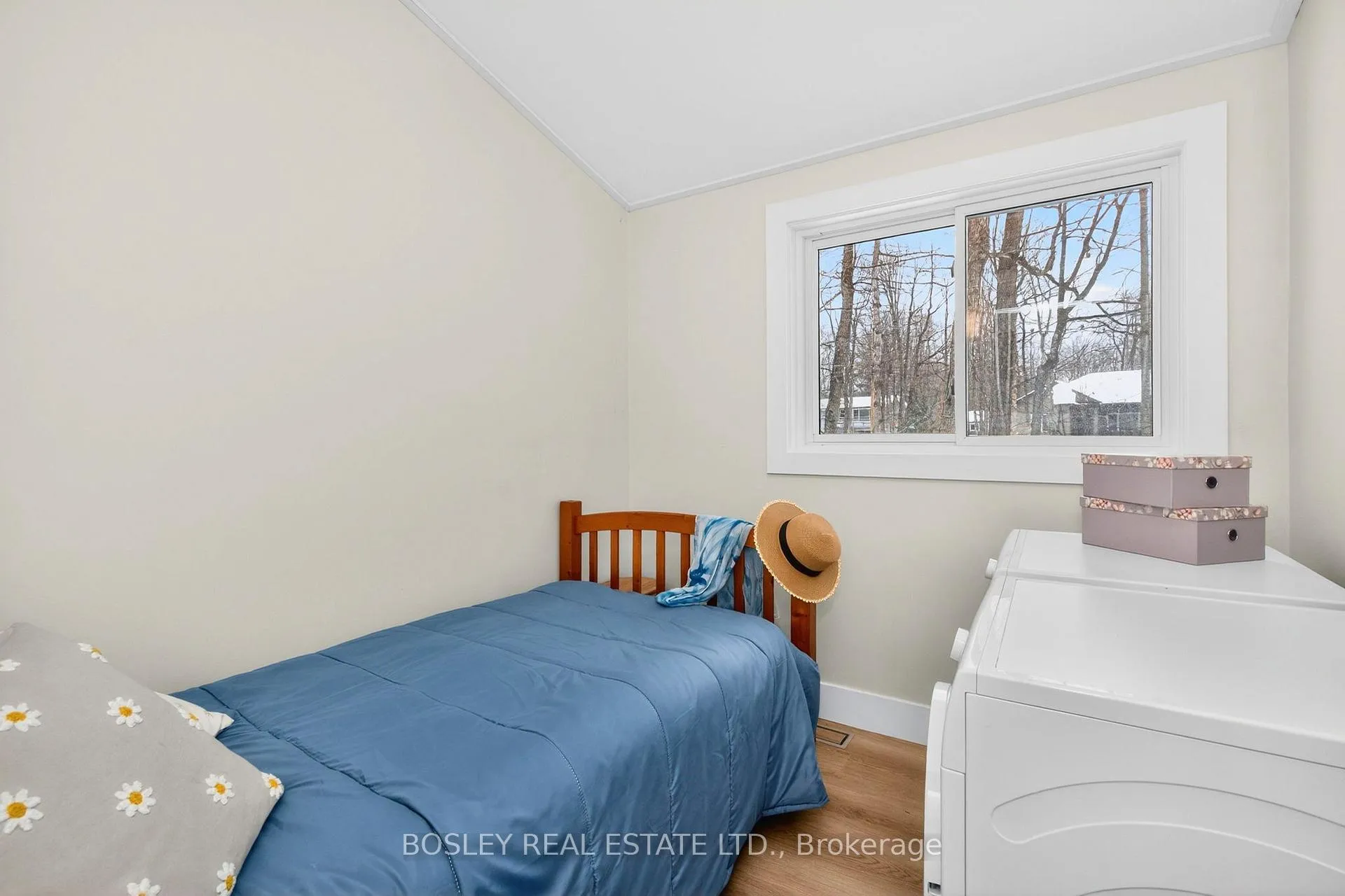 Photo 17 of 1204 Tiny Beaches Road N, Tiny, Rural Tiny — HOMEH
