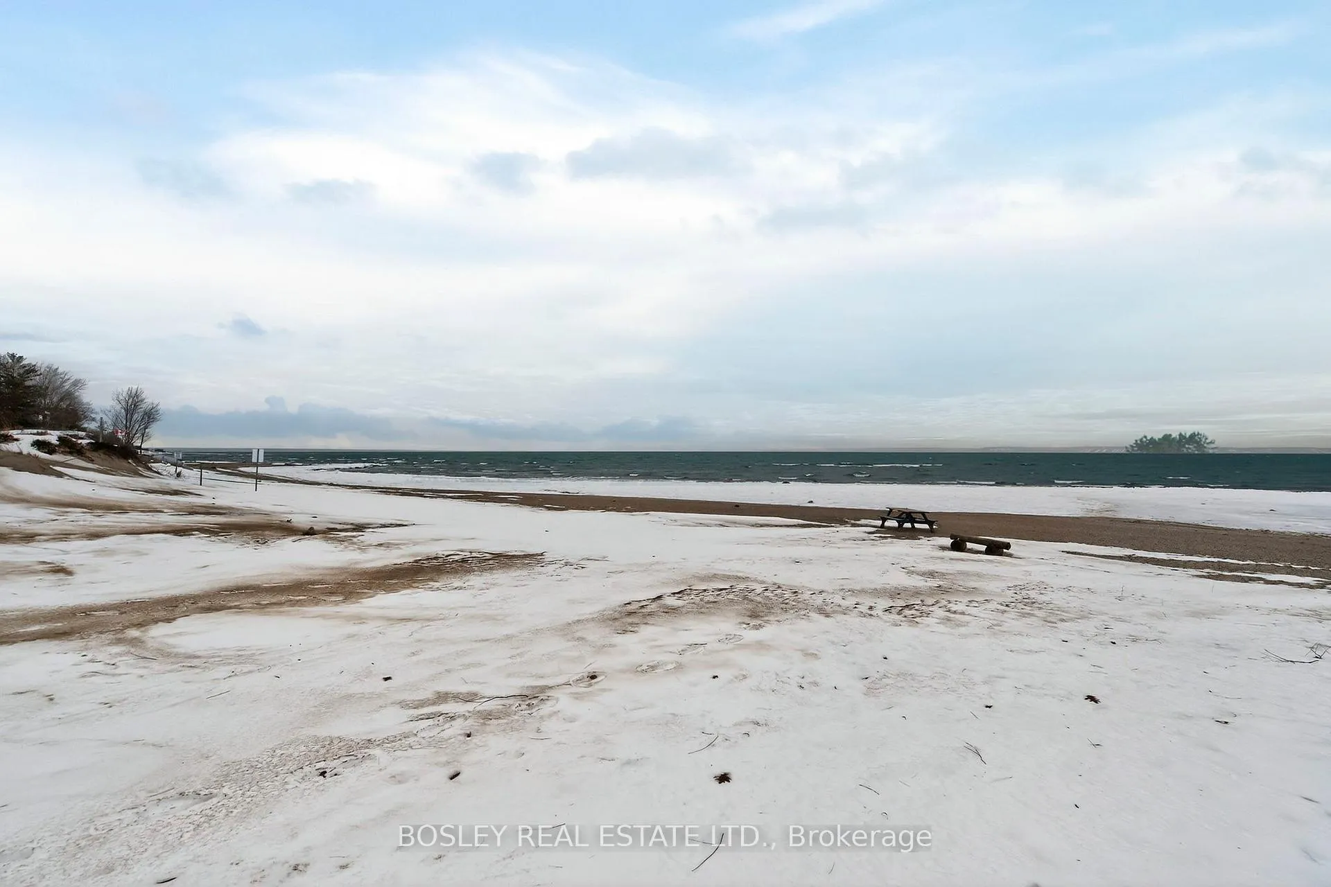 Photo 25 of 1204 Tiny Beaches Road N, Tiny, Rural Tiny — HOMEH