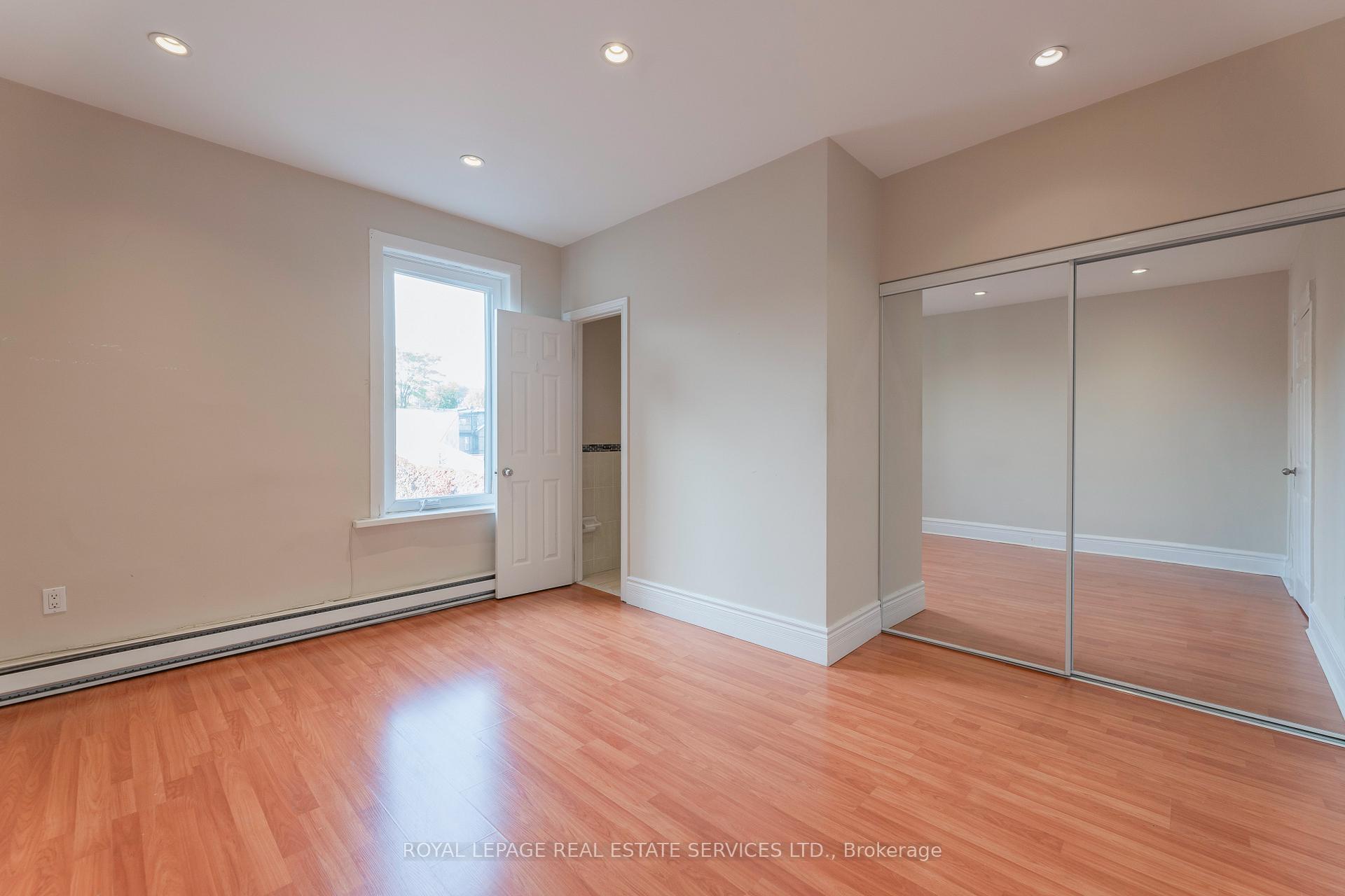Photo 5 of Unit 2, 1132 Yonge Street, Toronto, The Annex — HOMEH