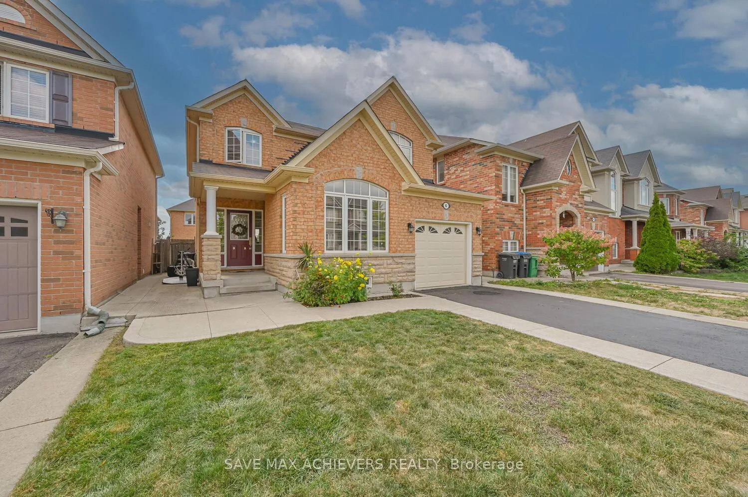 Photo 2 of 6 Seascape Crescent, Brampton, Bram East — HOMEH