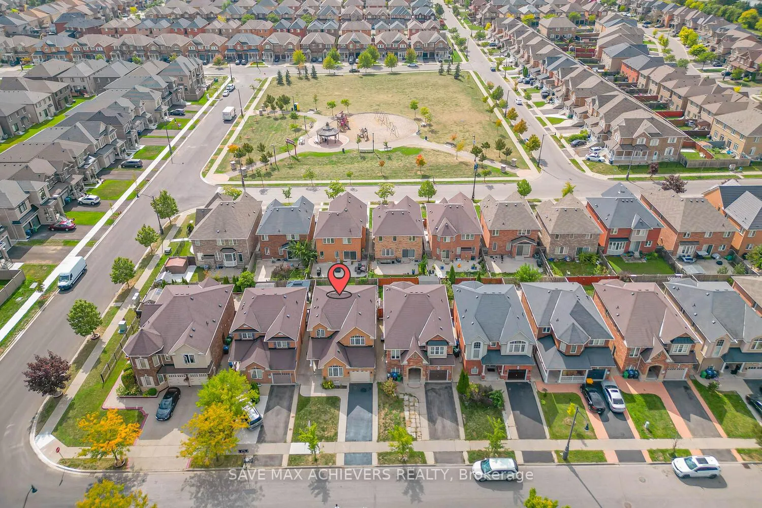 Photo 4 of 6 Seascape Crescent, Brampton, Bram East — HOMEH