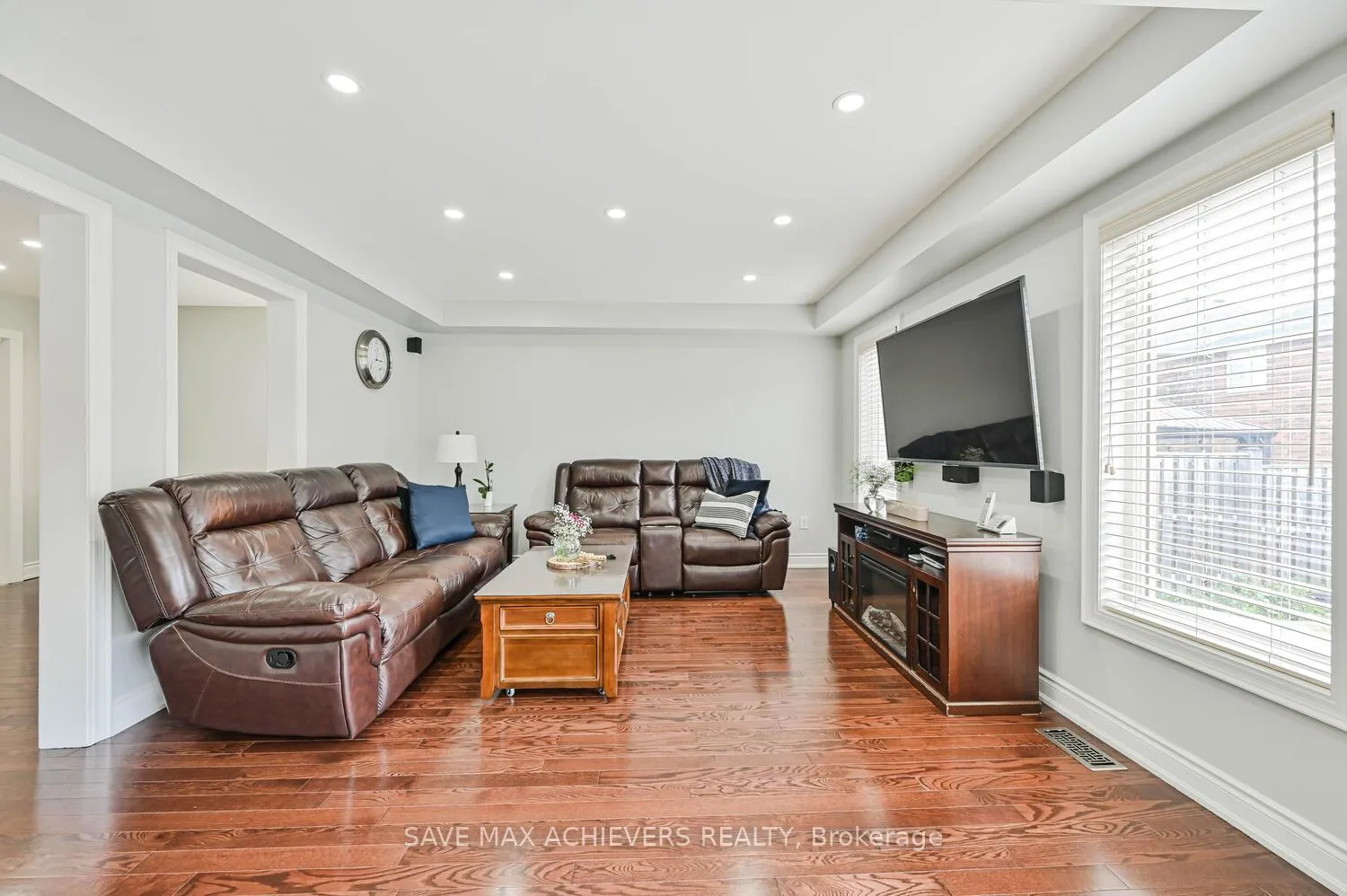 Photo 10 of 6 Seascape Crescent, Brampton, Bram East — HOMEH