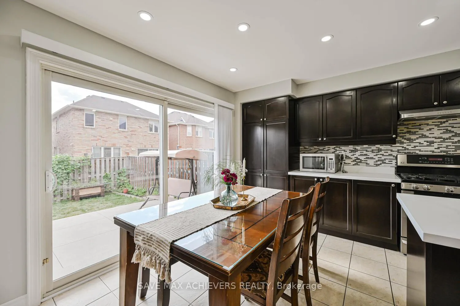Photo 13 of 6 Seascape Crescent, Brampton, Bram East — HOMEH