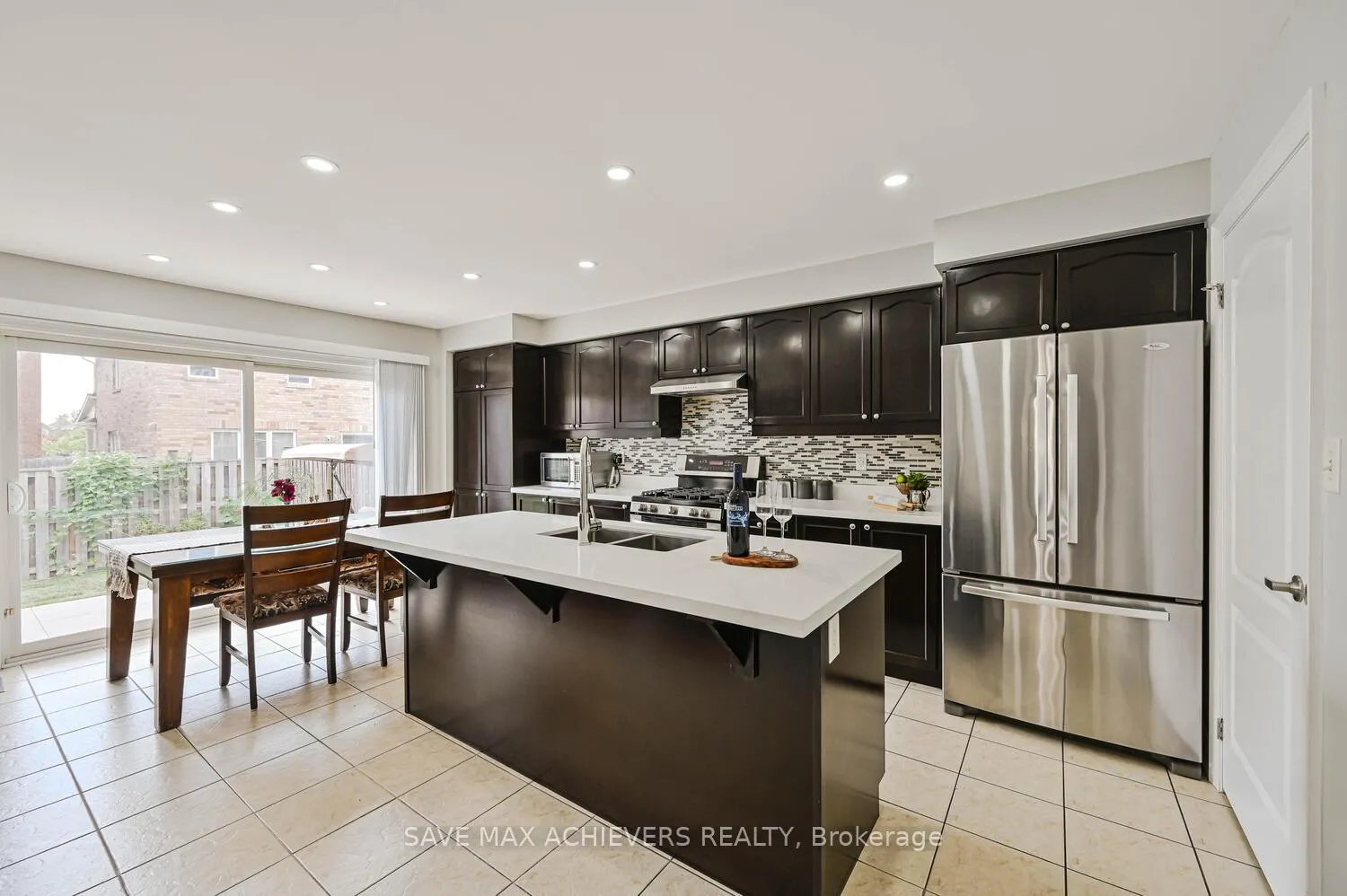 Photo 17 of 6 Seascape Crescent, Brampton, Bram East — HOMEH