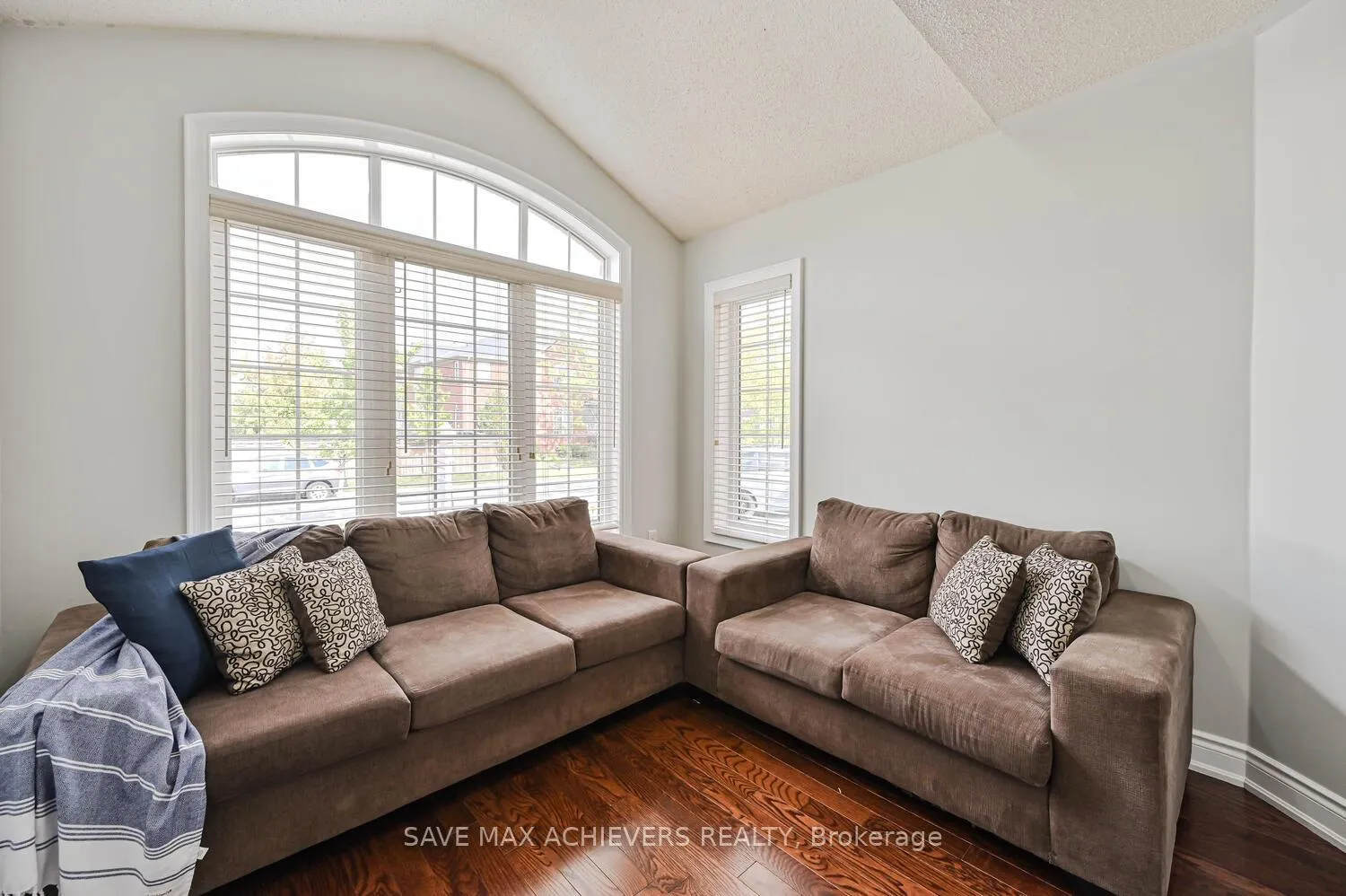 Photo 21 of 6 Seascape Crescent, Brampton, Bram East — HOMEH