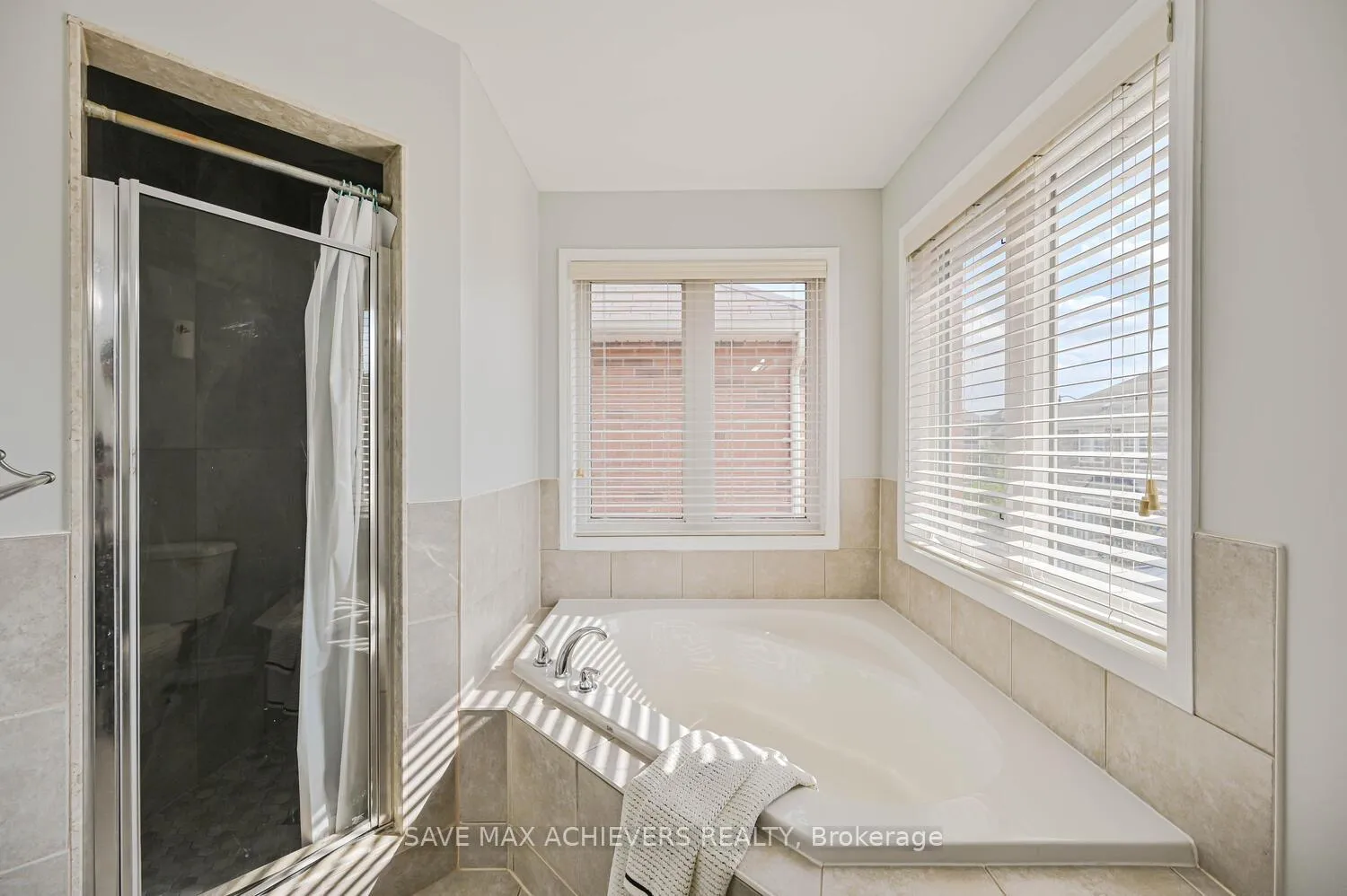 Photo 26 of 6 Seascape Crescent, Brampton, Bram East — HOMEH