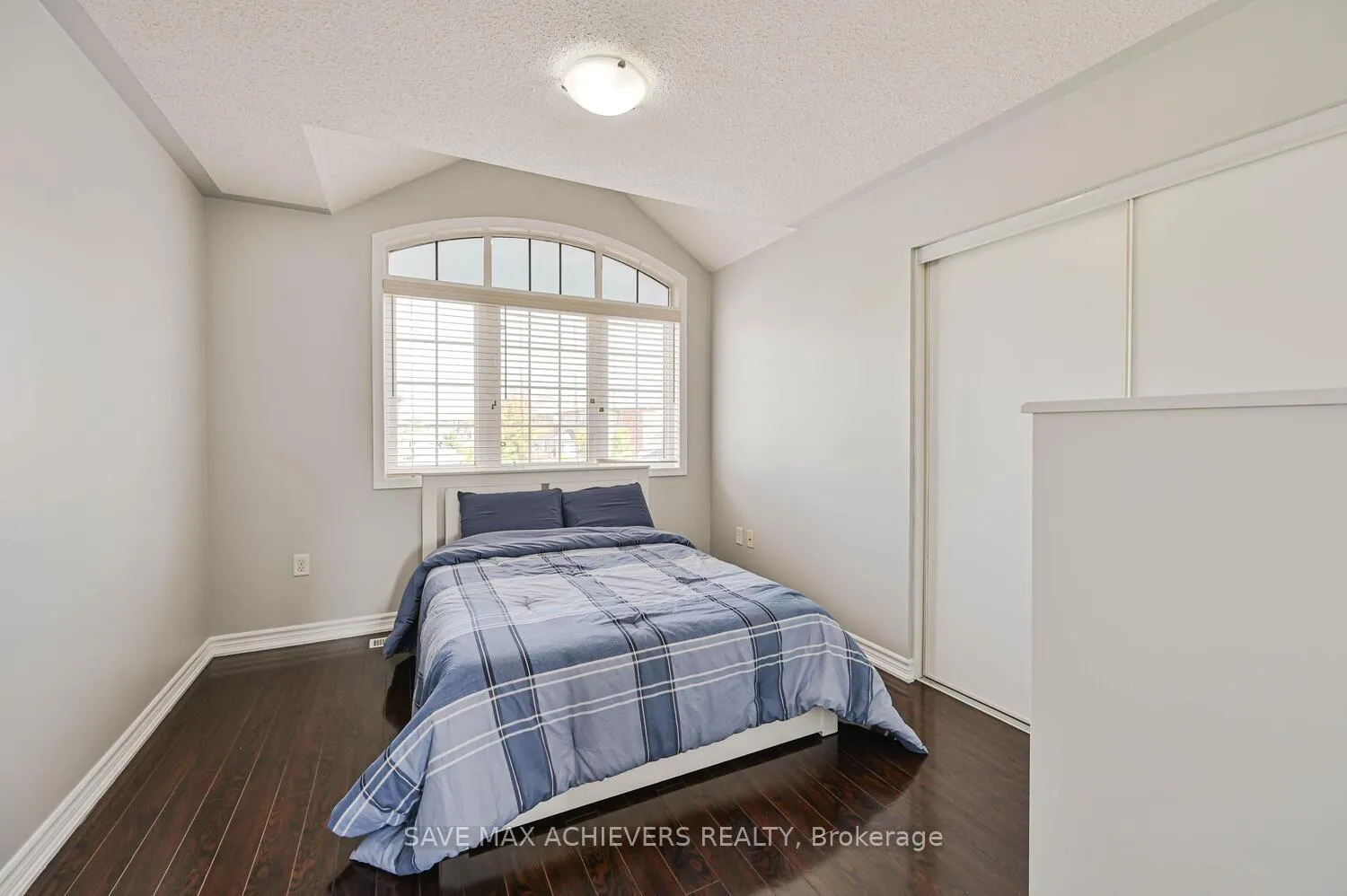 Photo 28 of 6 Seascape Crescent, Brampton, Bram East — HOMEH