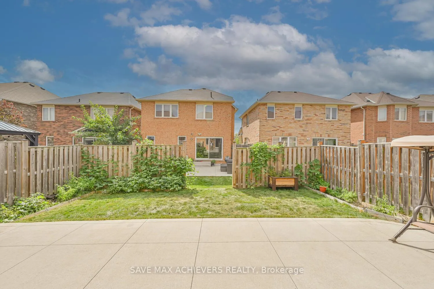 Photo 32 of 6 Seascape Crescent, Brampton, Bram East — HOMEH