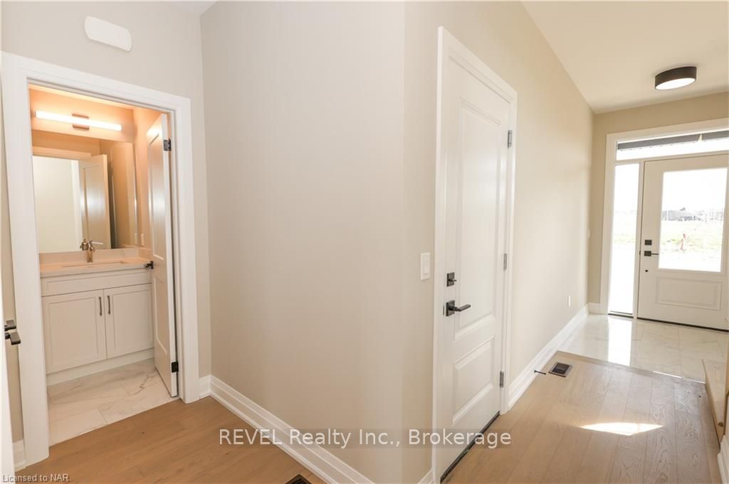 Photo 7 of 110 Elvira Way, Thorold, Rolling Meadows — HOMEH