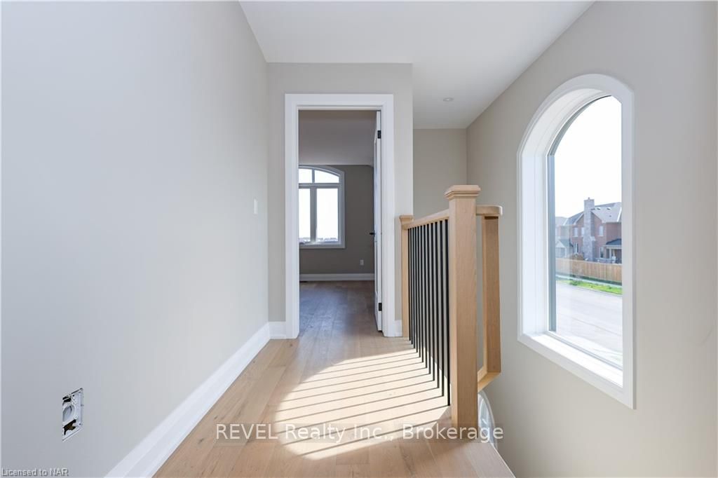 Photo 15 of 110 Elvira Way, Thorold, Rolling Meadows — HOMEH