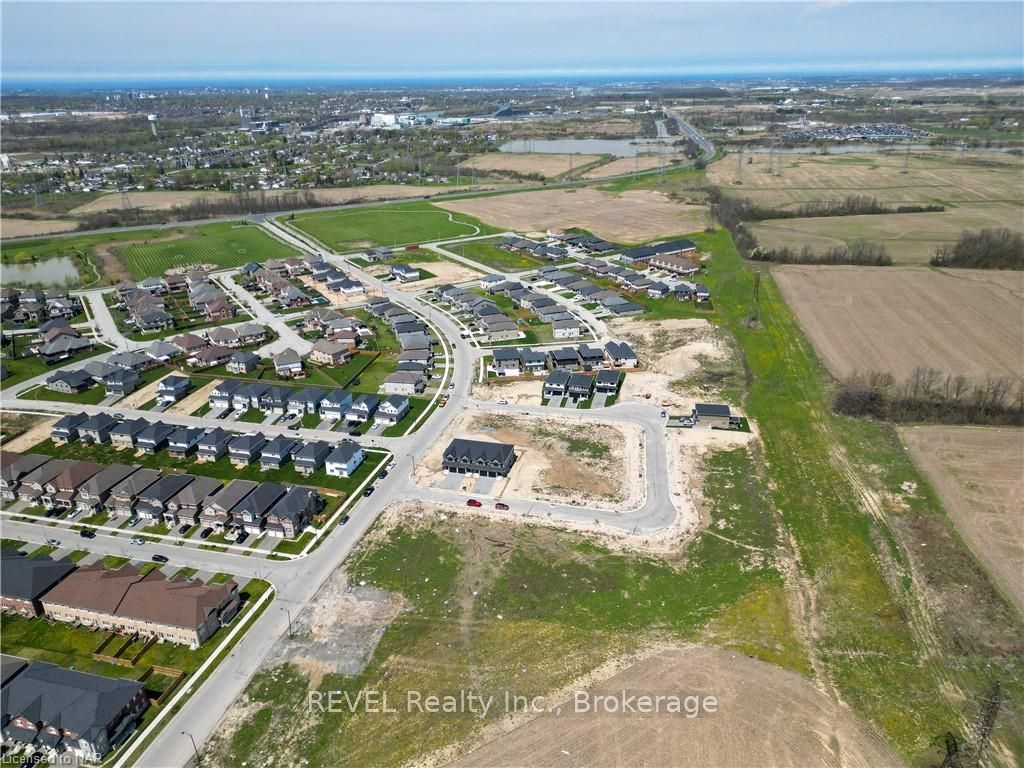 Photo 29 of 110 Elvira Way, Thorold, Rolling Meadows — HOMEH