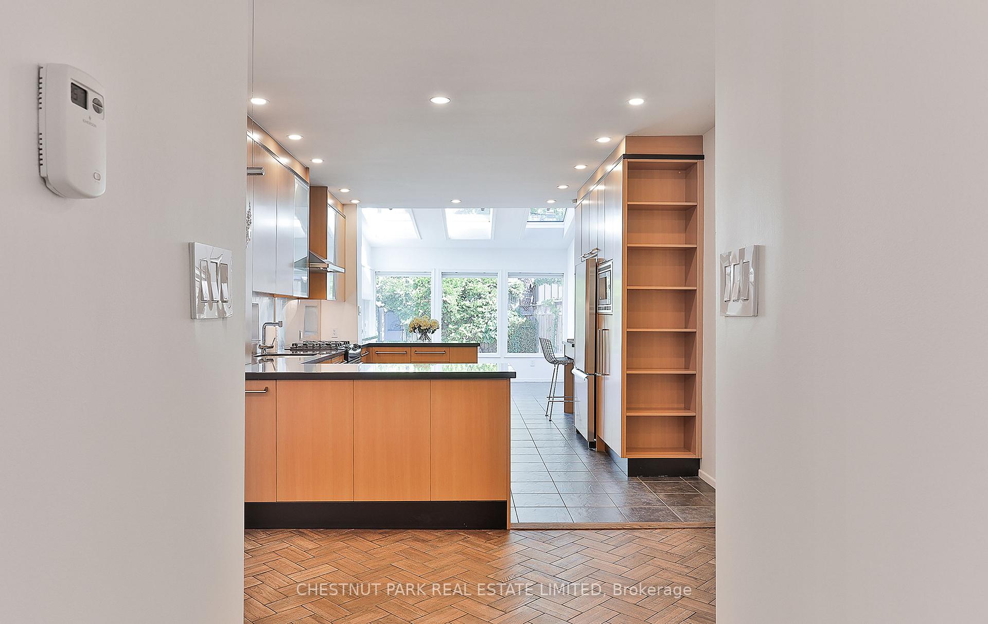 Photo 8 of 70 Roxborough Street W, Toronto, The Annex — HOMEH