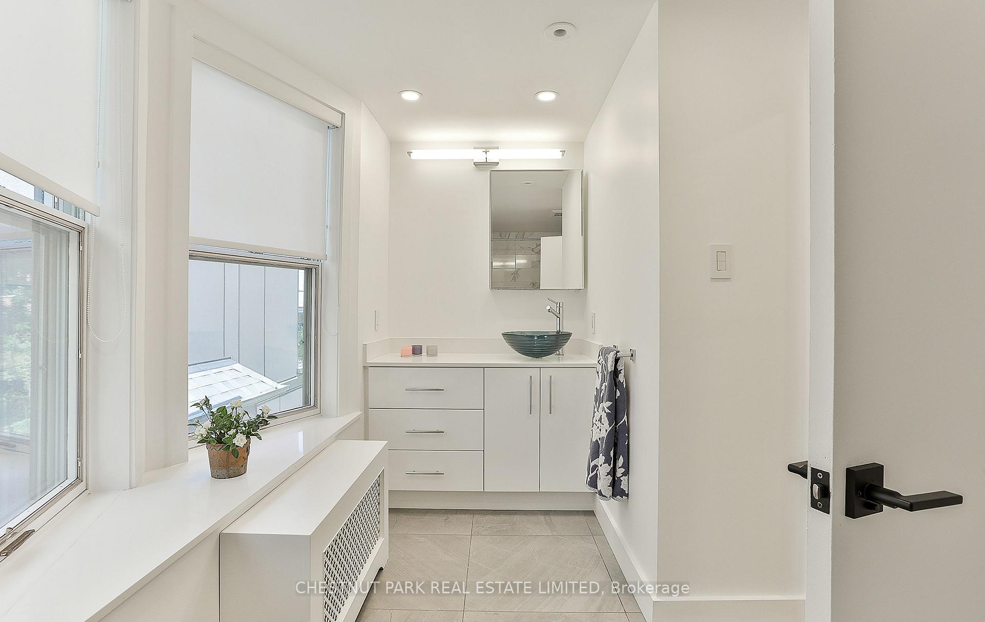 Photo 26 of 70 Roxborough Street W, Toronto, The Annex — HOMEH