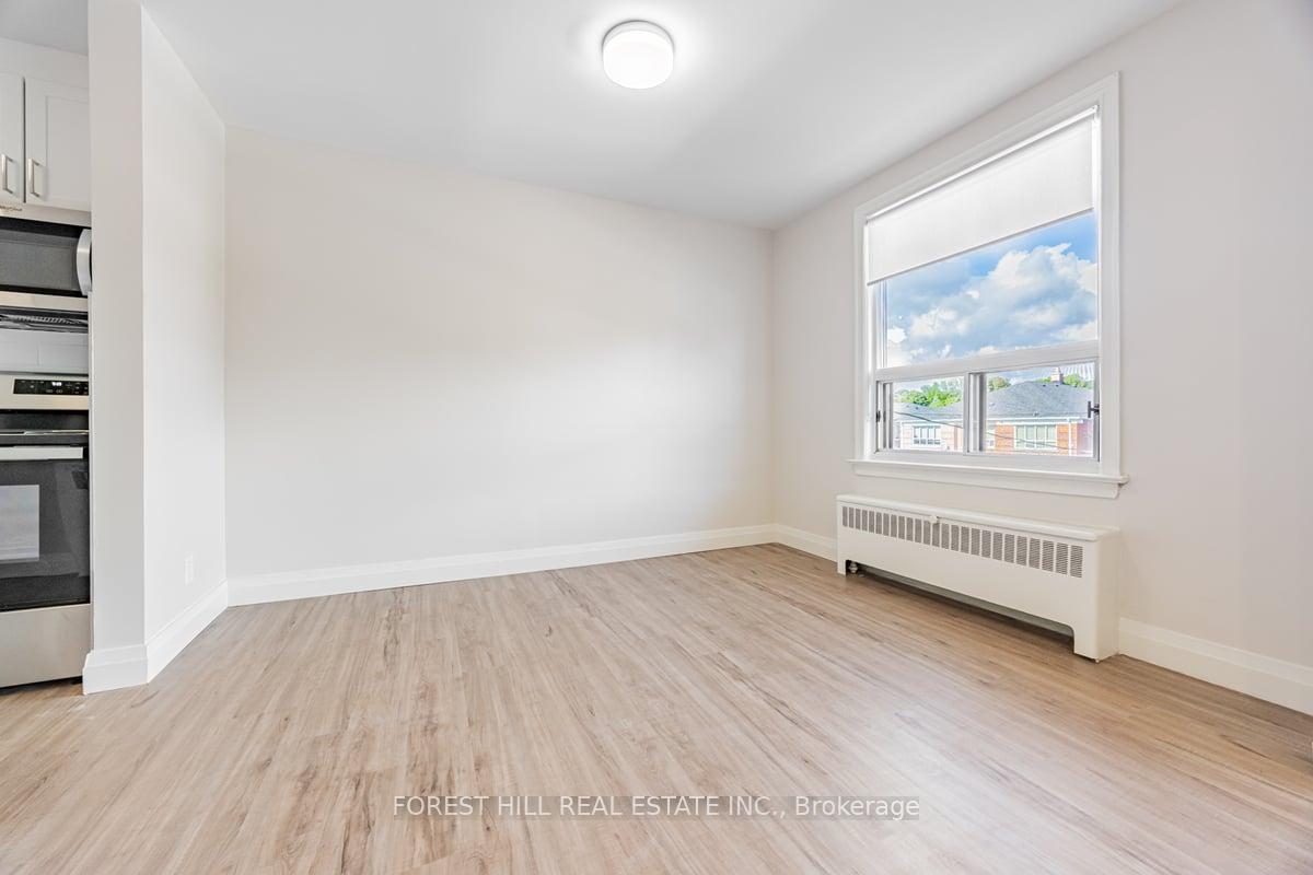 Photo 5 of Unit 4, 11 Markdale Avenue, Toronto, Humewood-Cedarvale — HOMEH