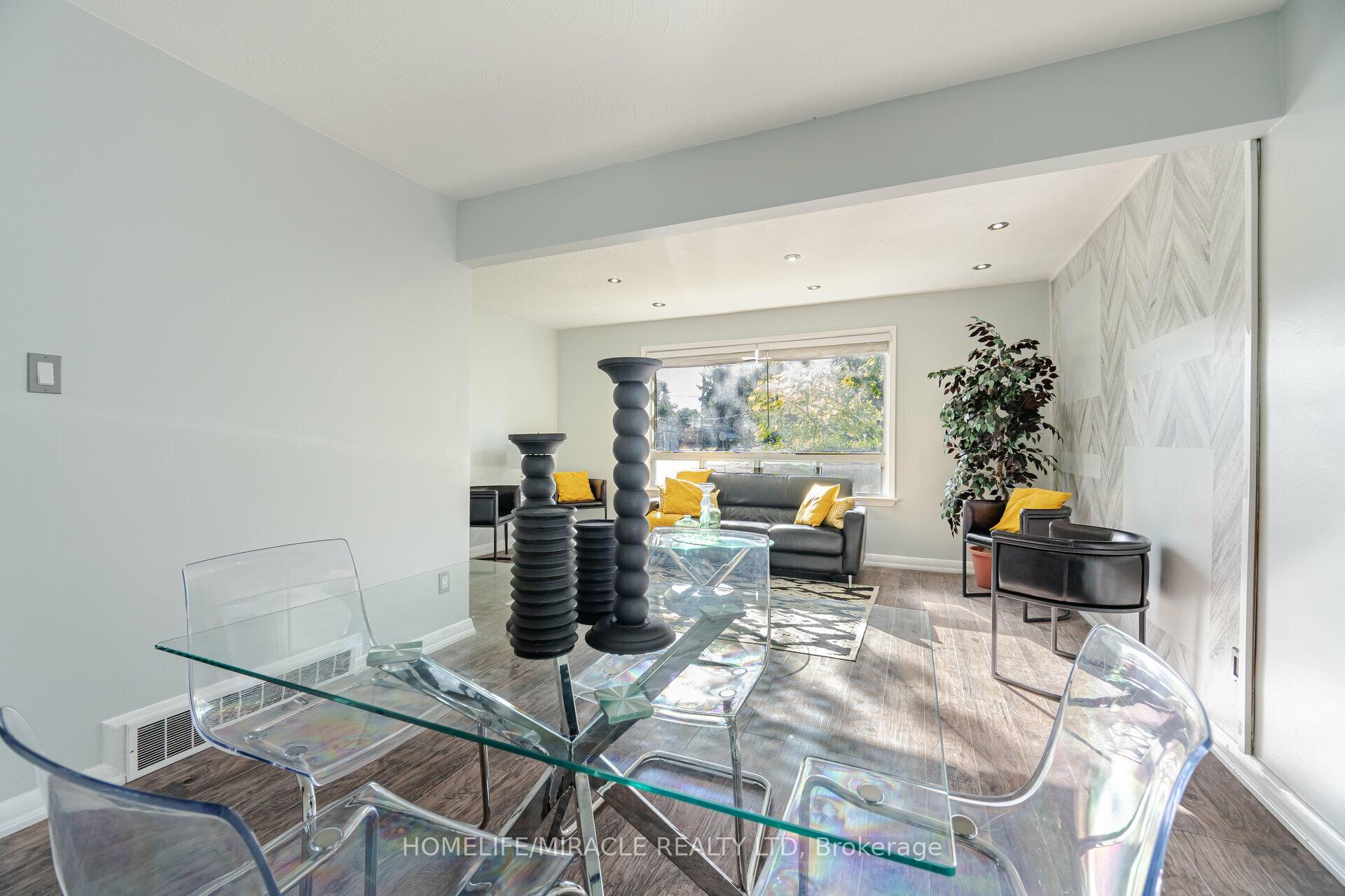 Photo 10 of 98 Nelson Street, Scarborough, Woburn — HOMEH